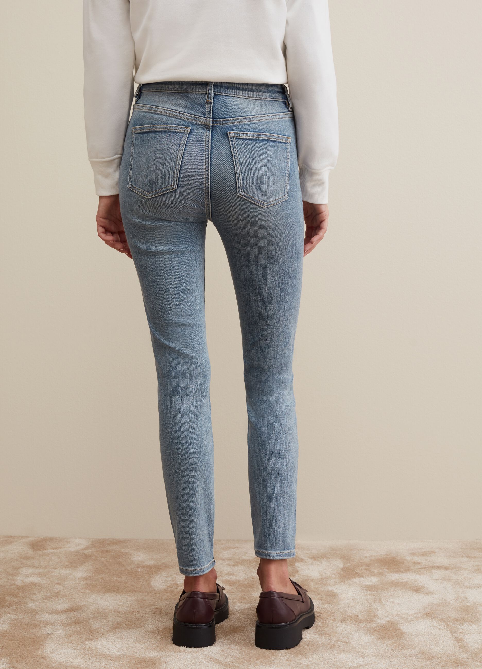 Women's Italian Jeans: Skinny, Wide Leg & More | PIOMBO
