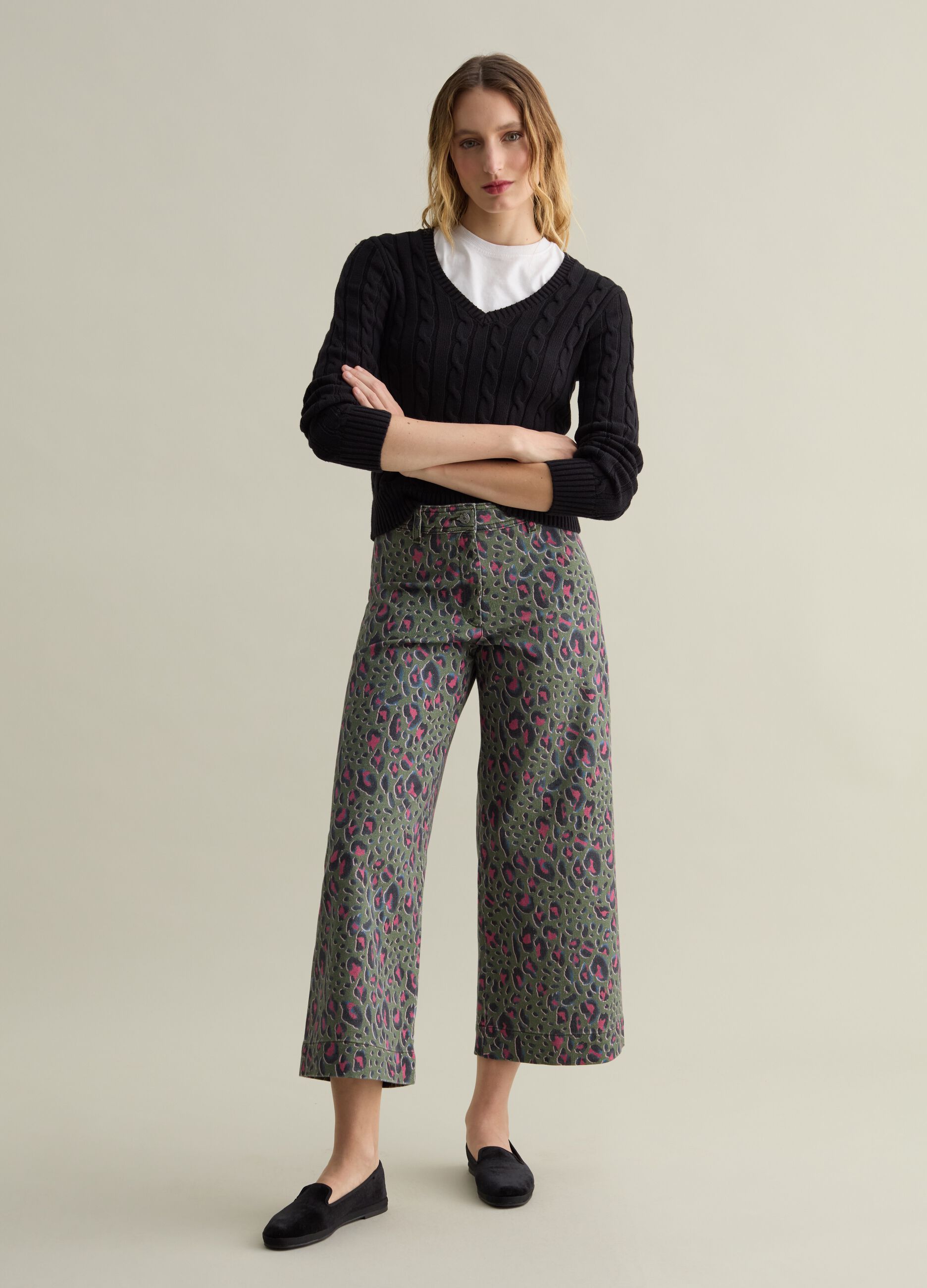 Cable-knit pullover with V neck_1
