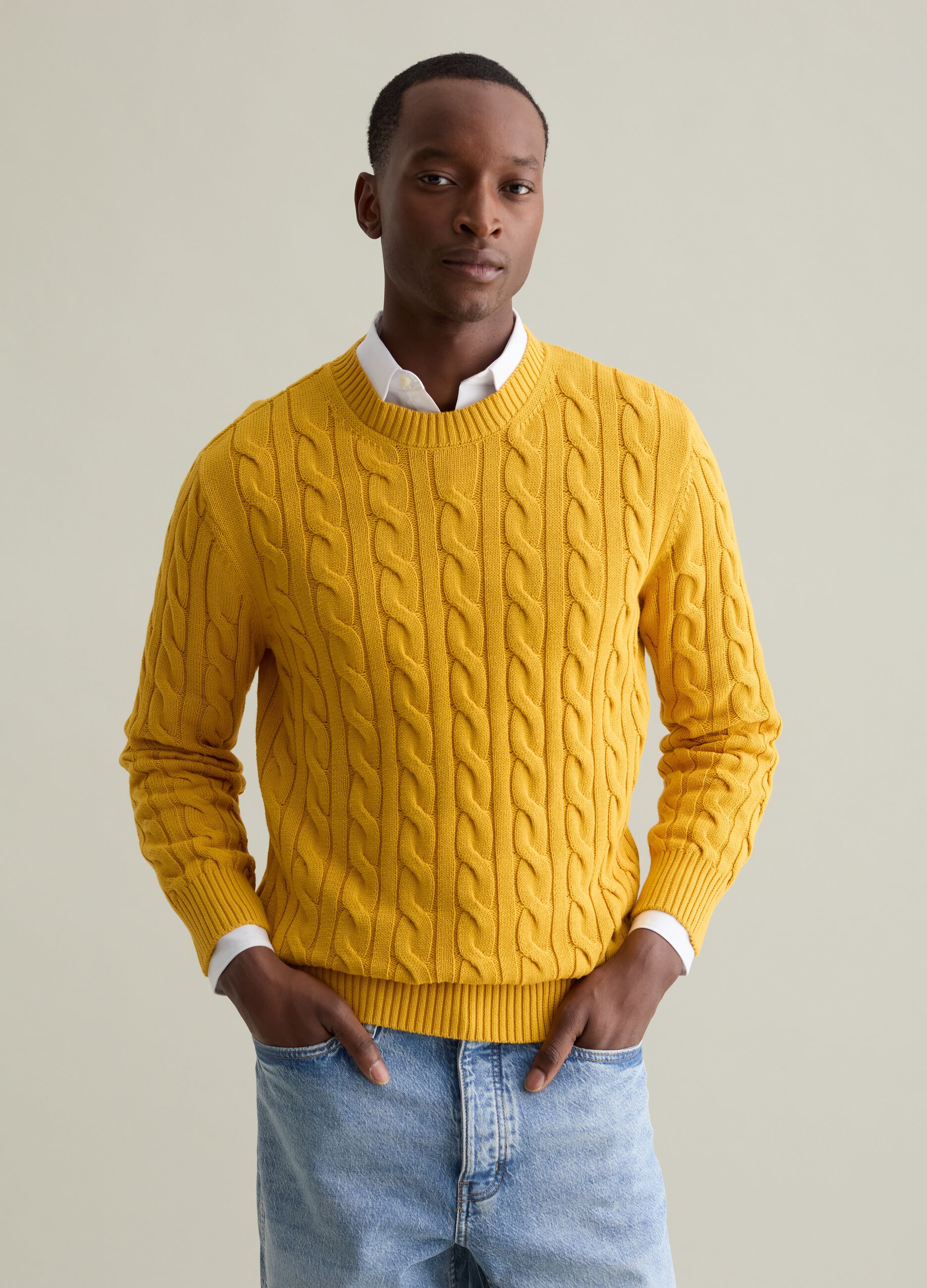 Pullover with cable-knit design