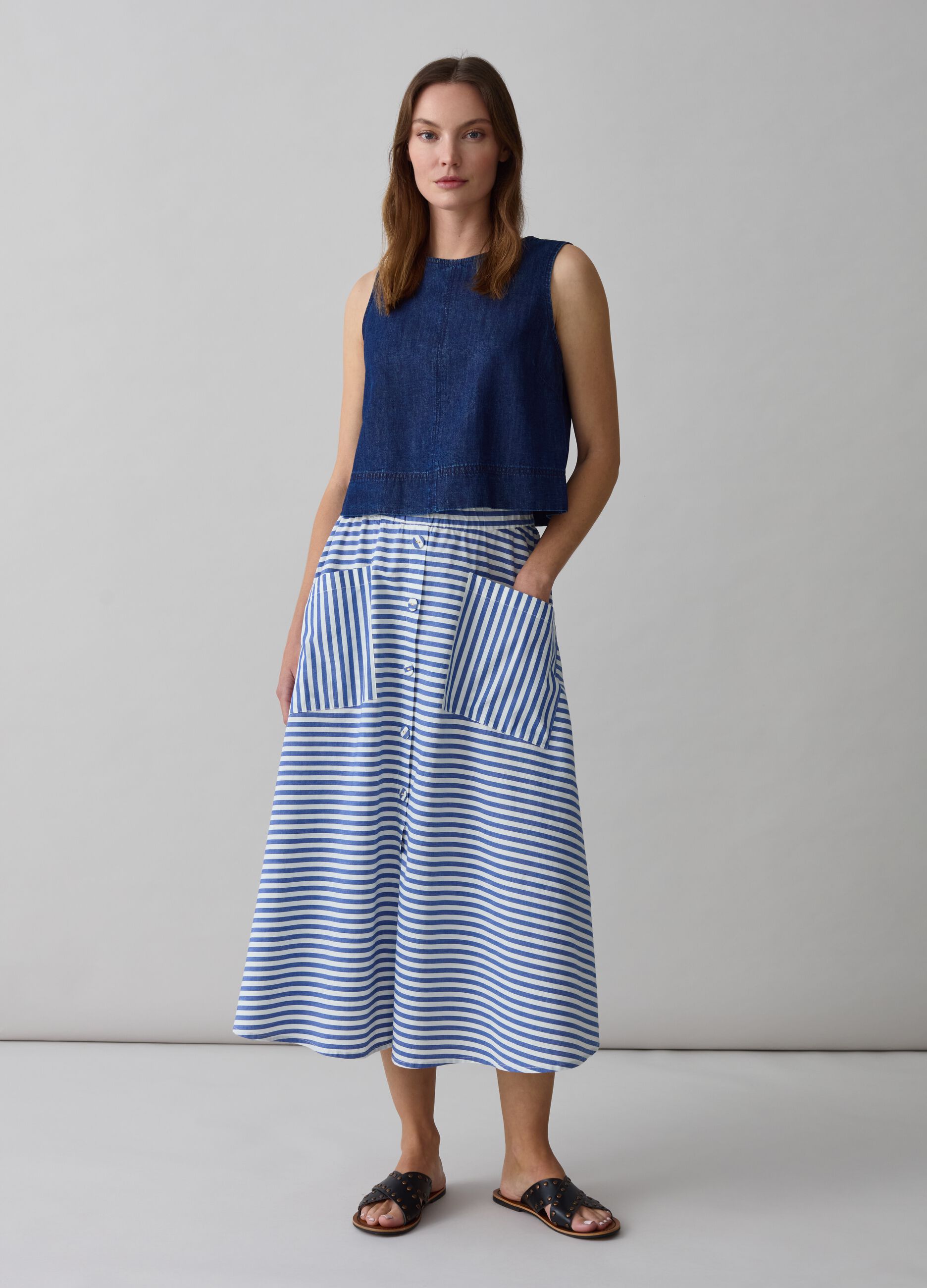 Midi full skirt with striped print_0