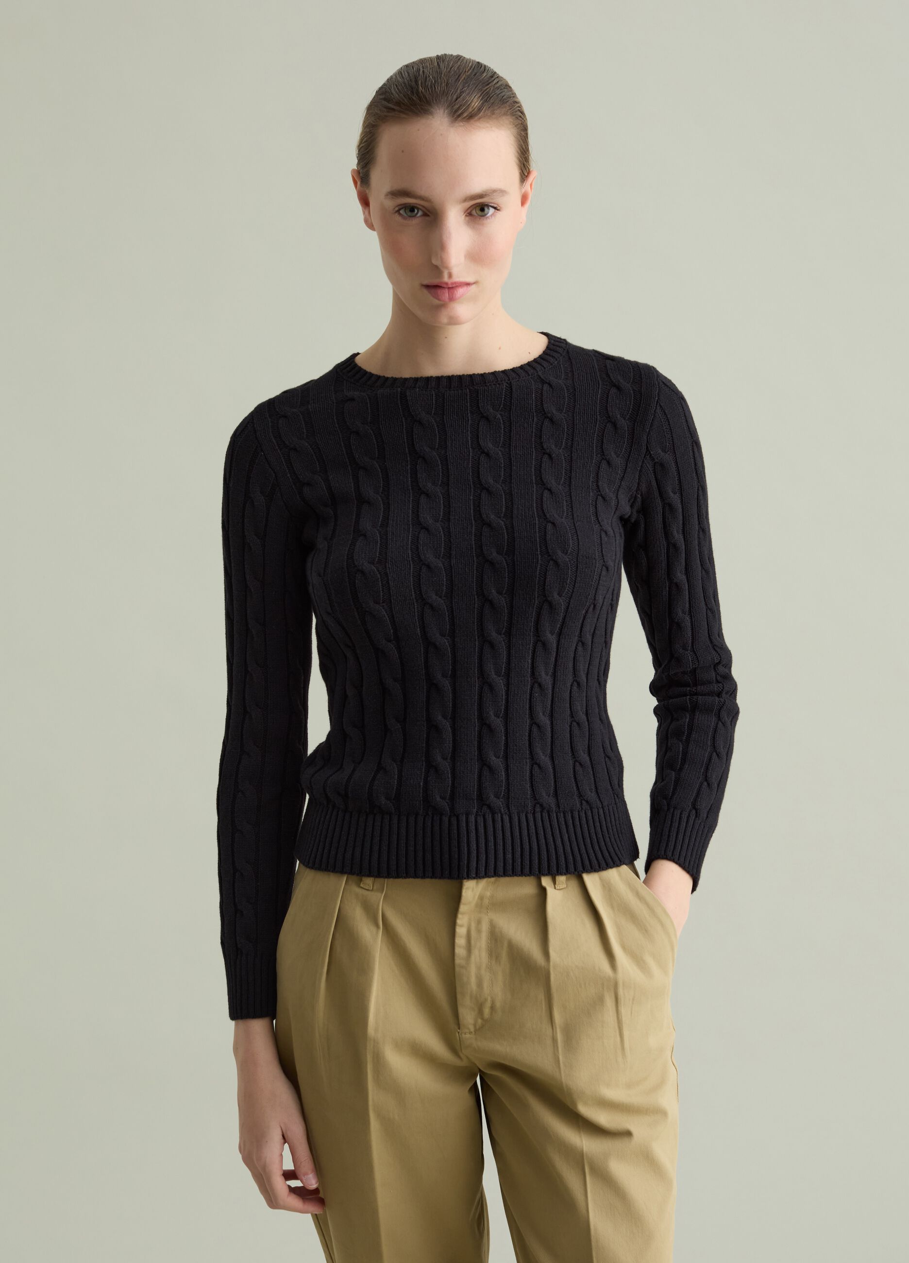Ribbed pullover with cable-knit design_1