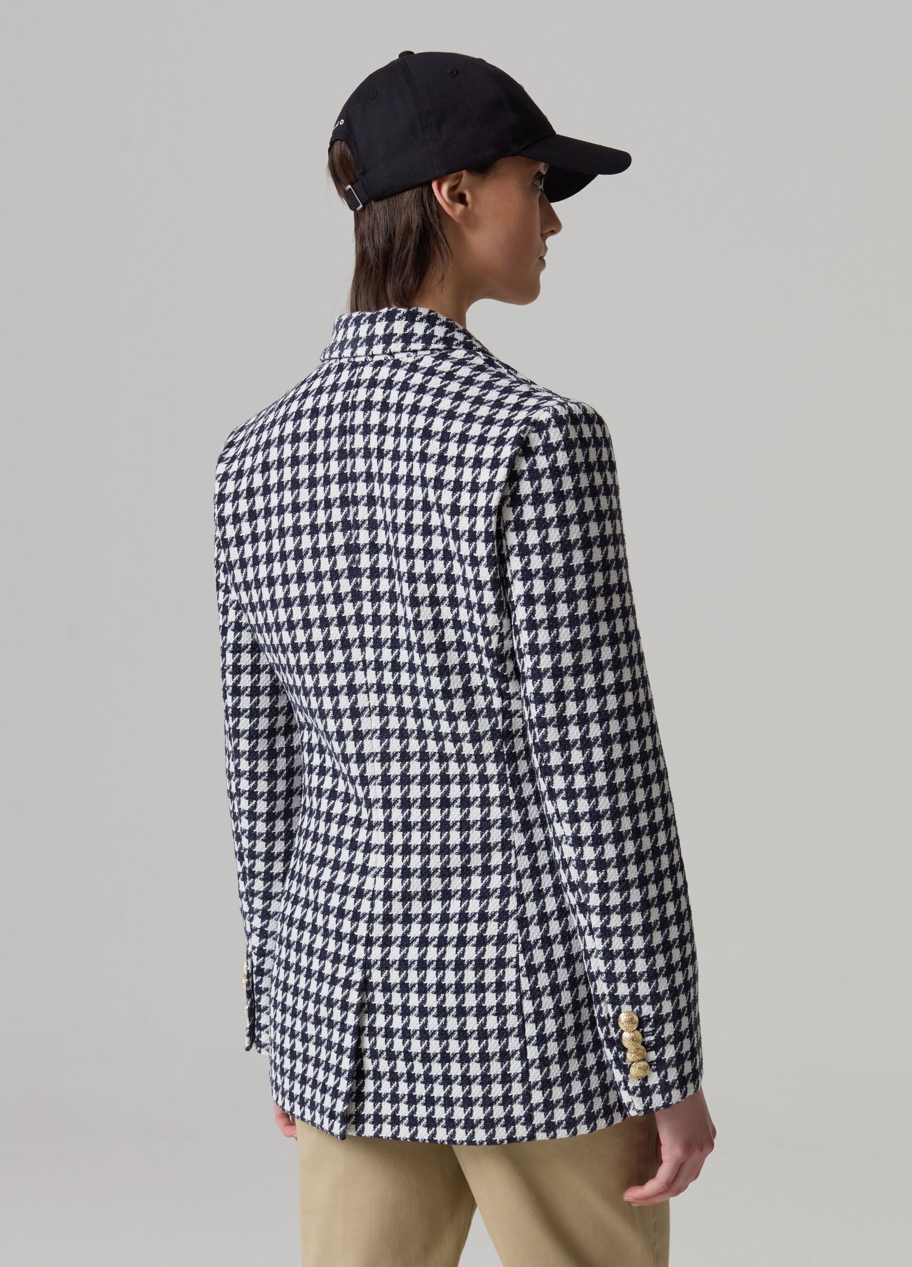 Double-breasted houndstooth blazer