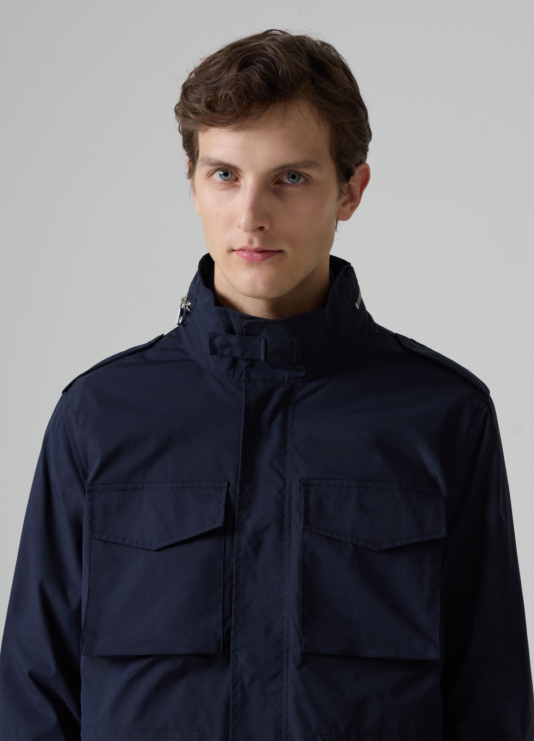 Short jacket with high neck_1