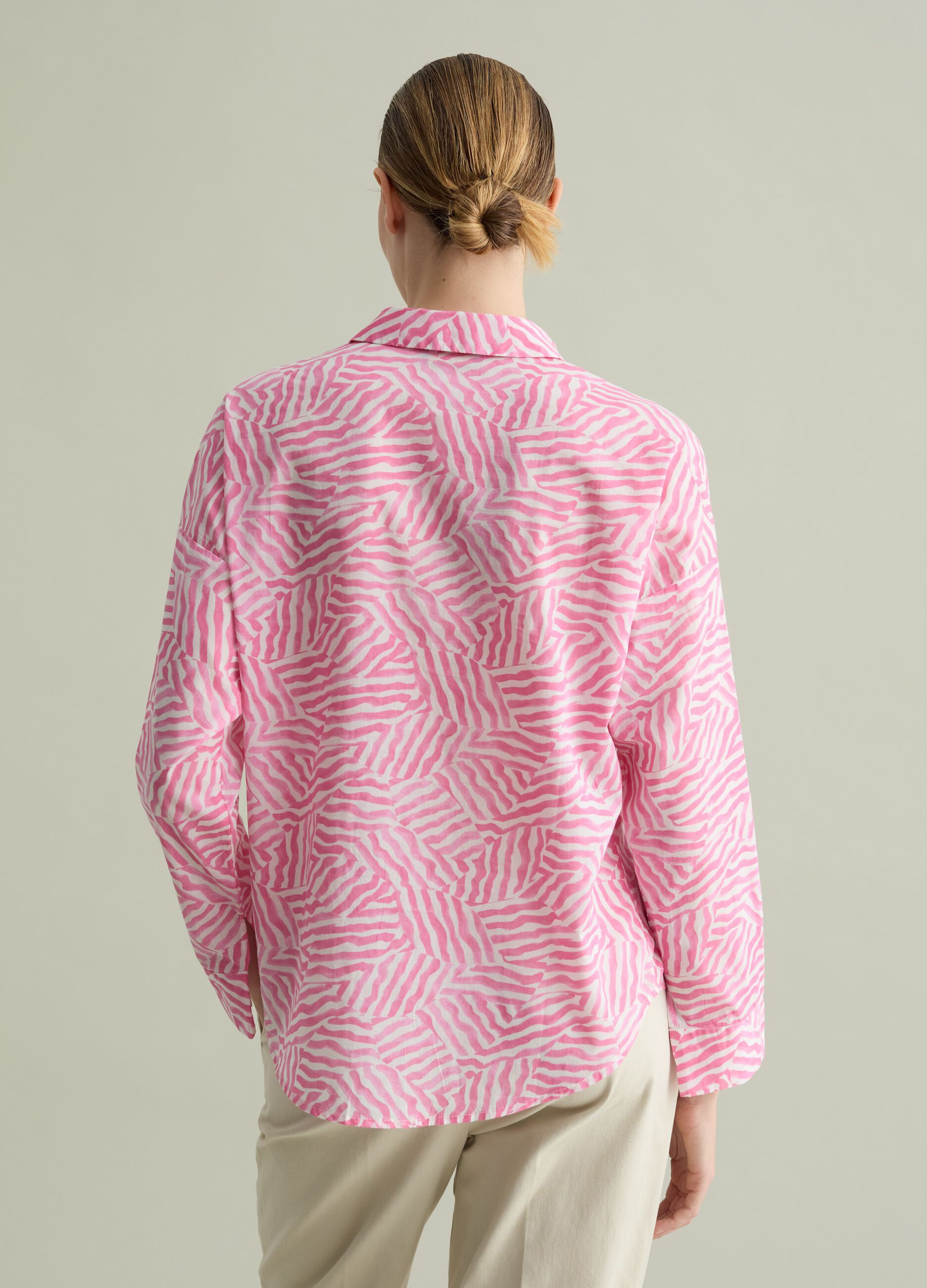 Cotton shirt with patterned print