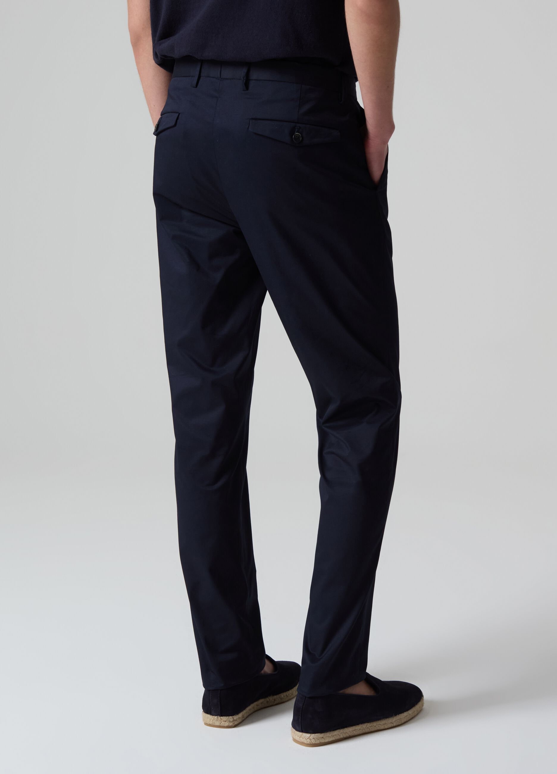 Contemporary chino trousers_1