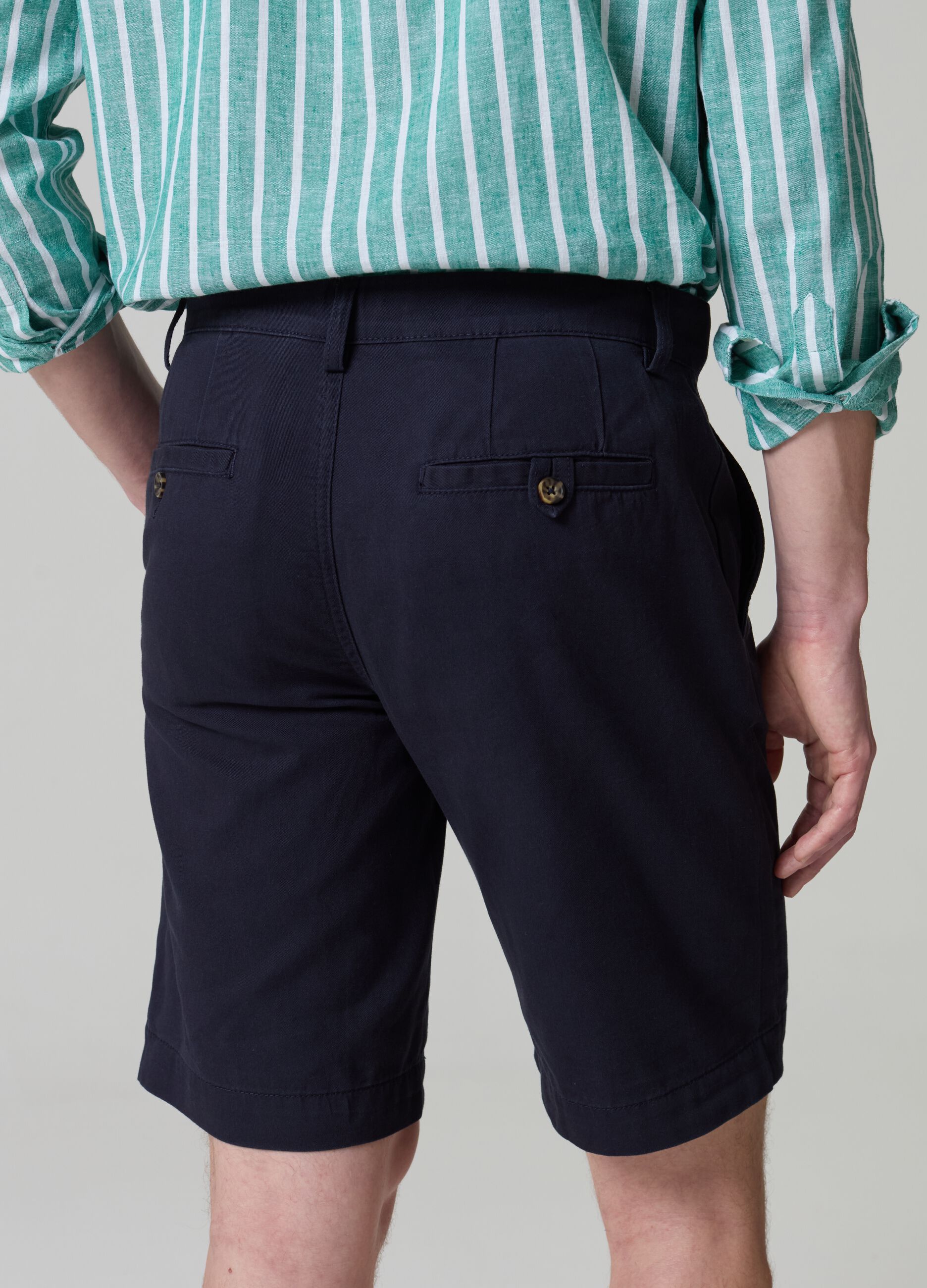 Chino Bermuda shorts in cotton_2