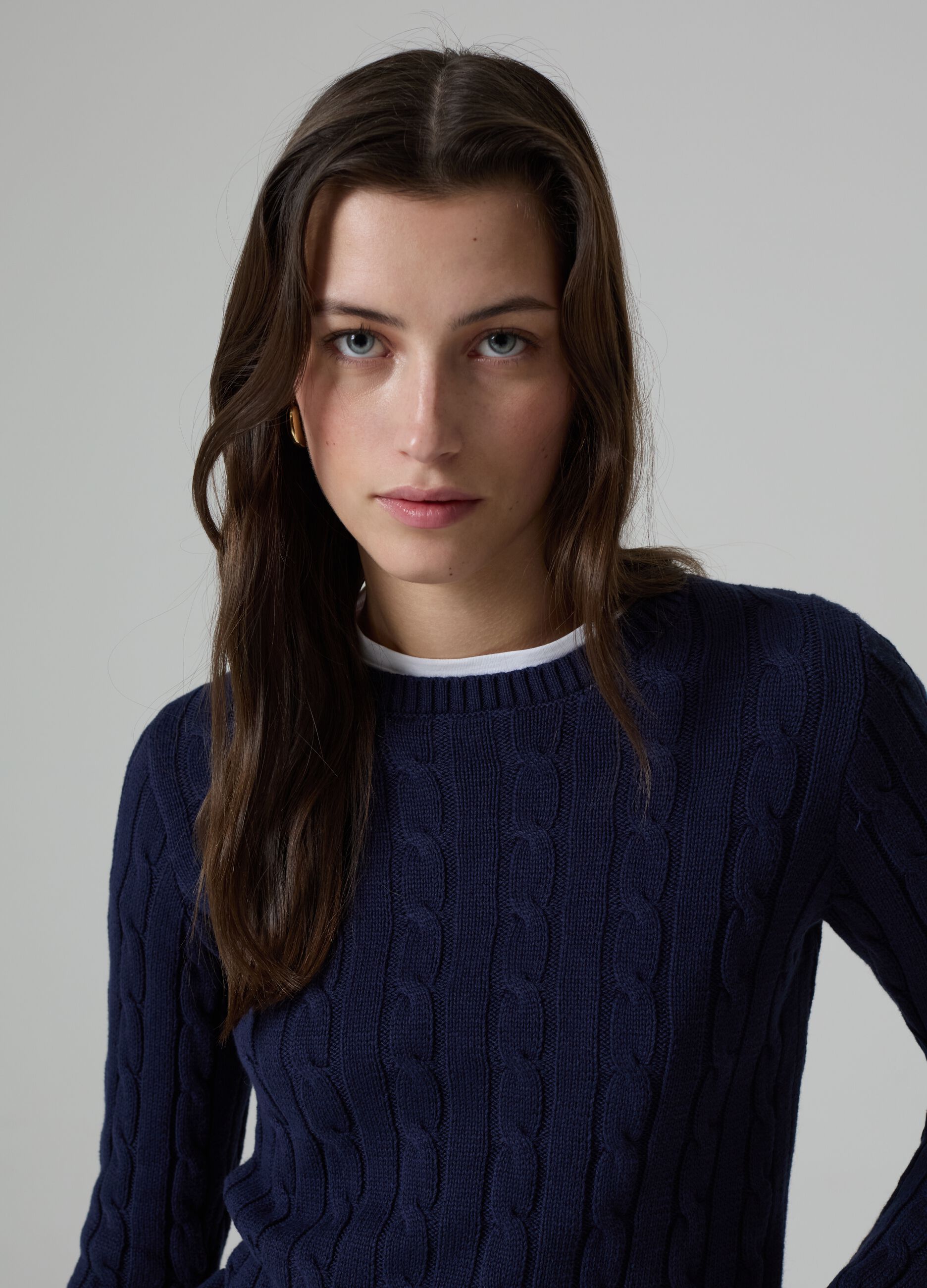 Ribbed pullover with cable-knit design_2