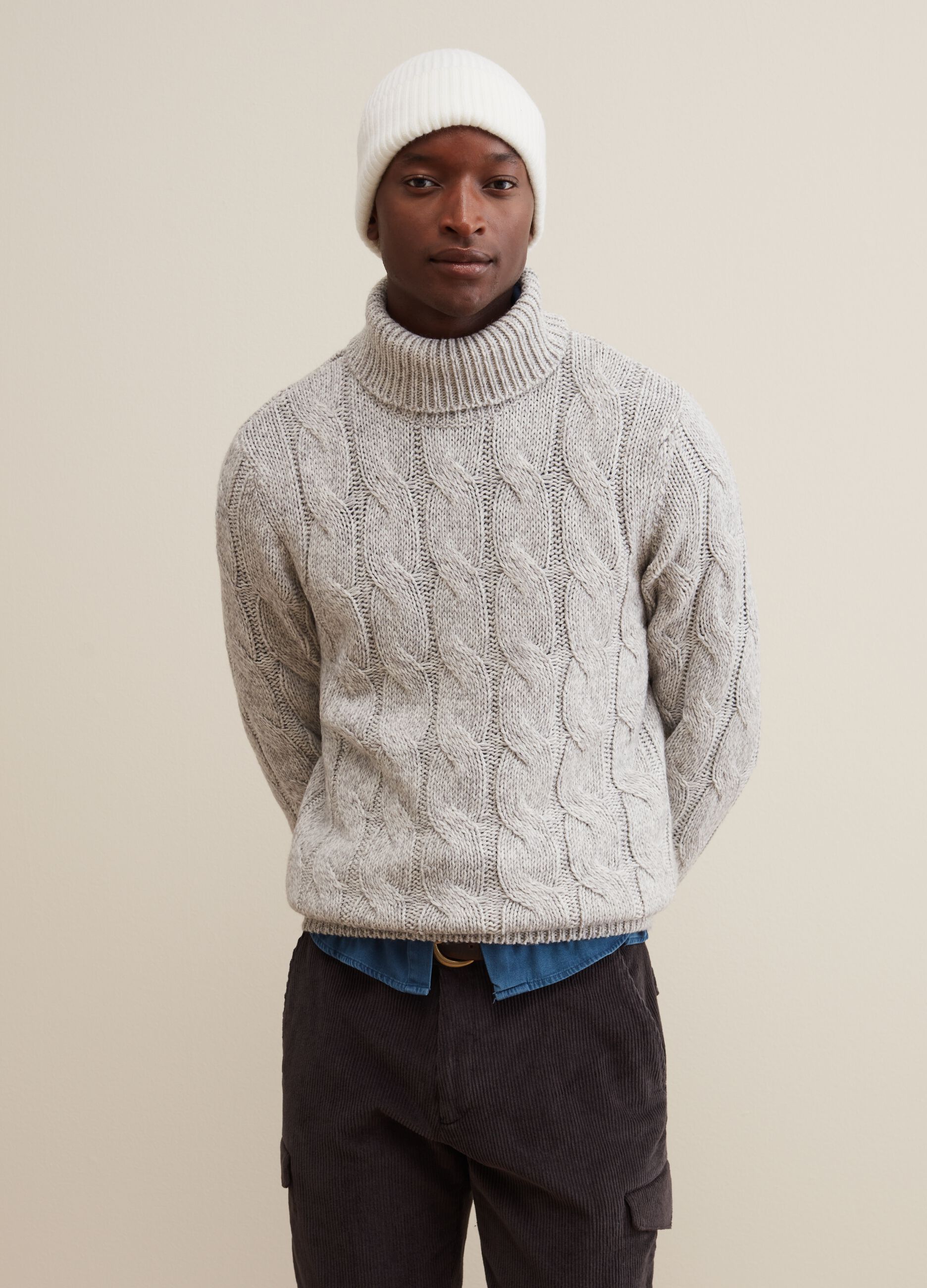 Man s White Grey Pullover with two tone cable.knit design PIOMBO