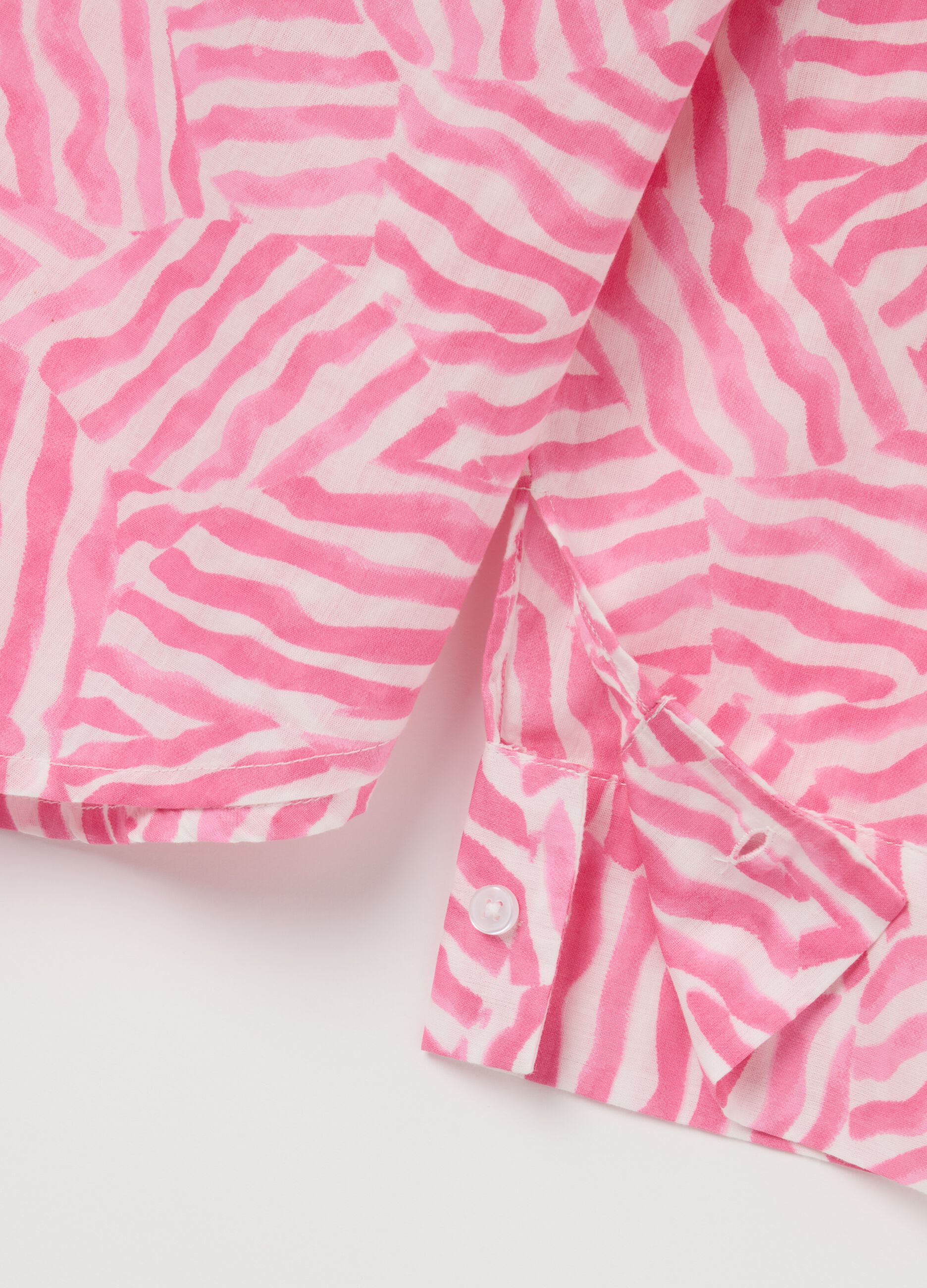 Cotton shirt with patterned print
