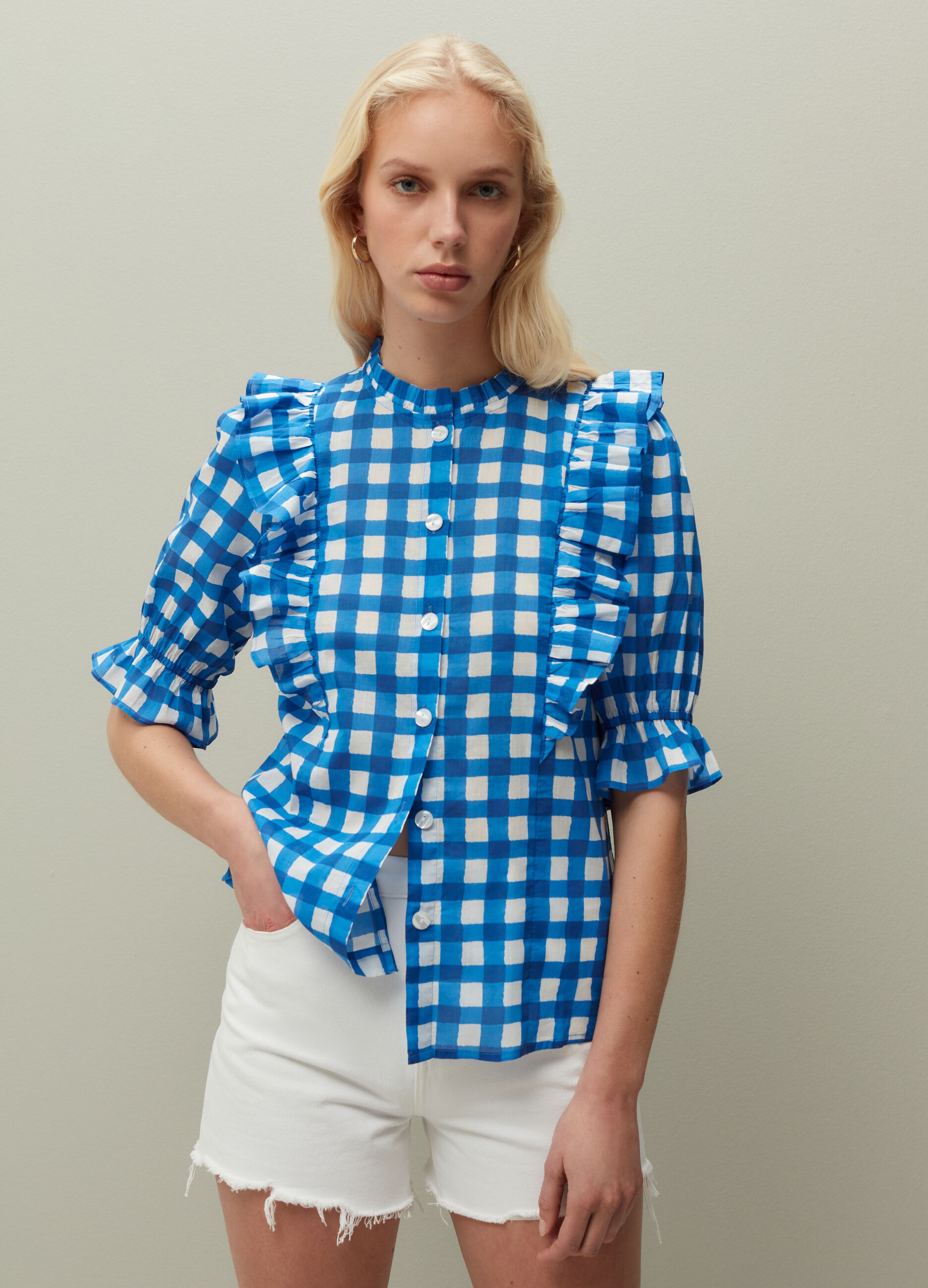 Check blouse with frills_1