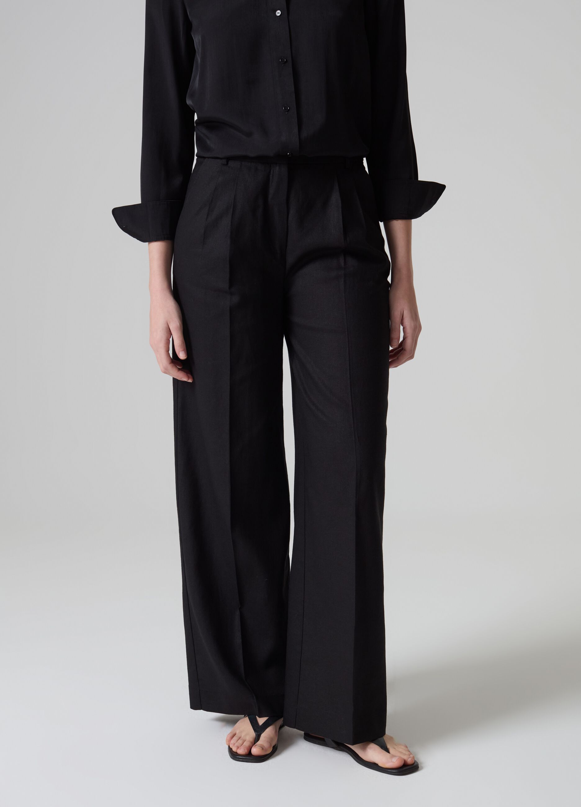 Contemporary wide-leg palazzo trousers_1