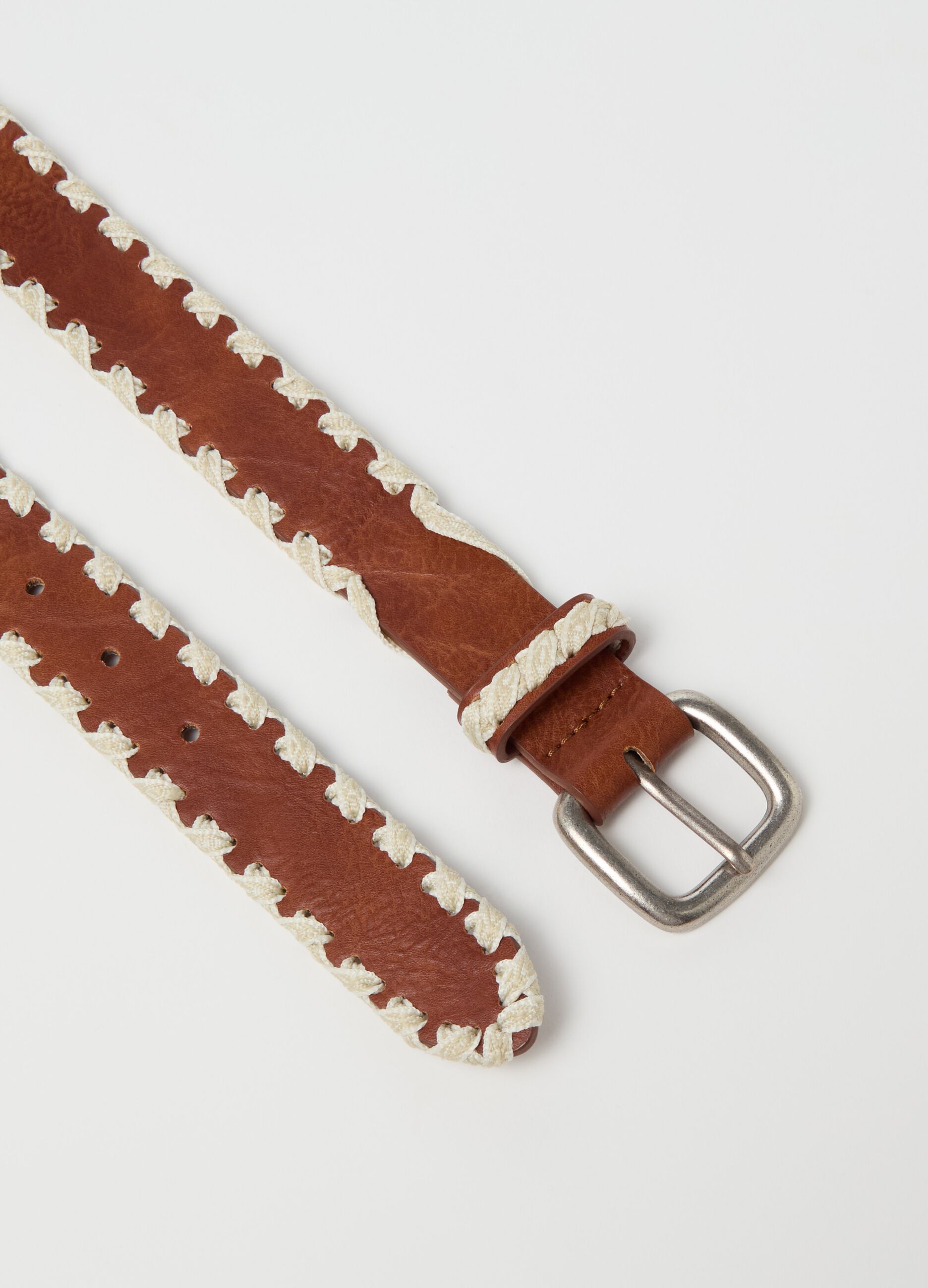 Vintage-effect belt with stitched edging