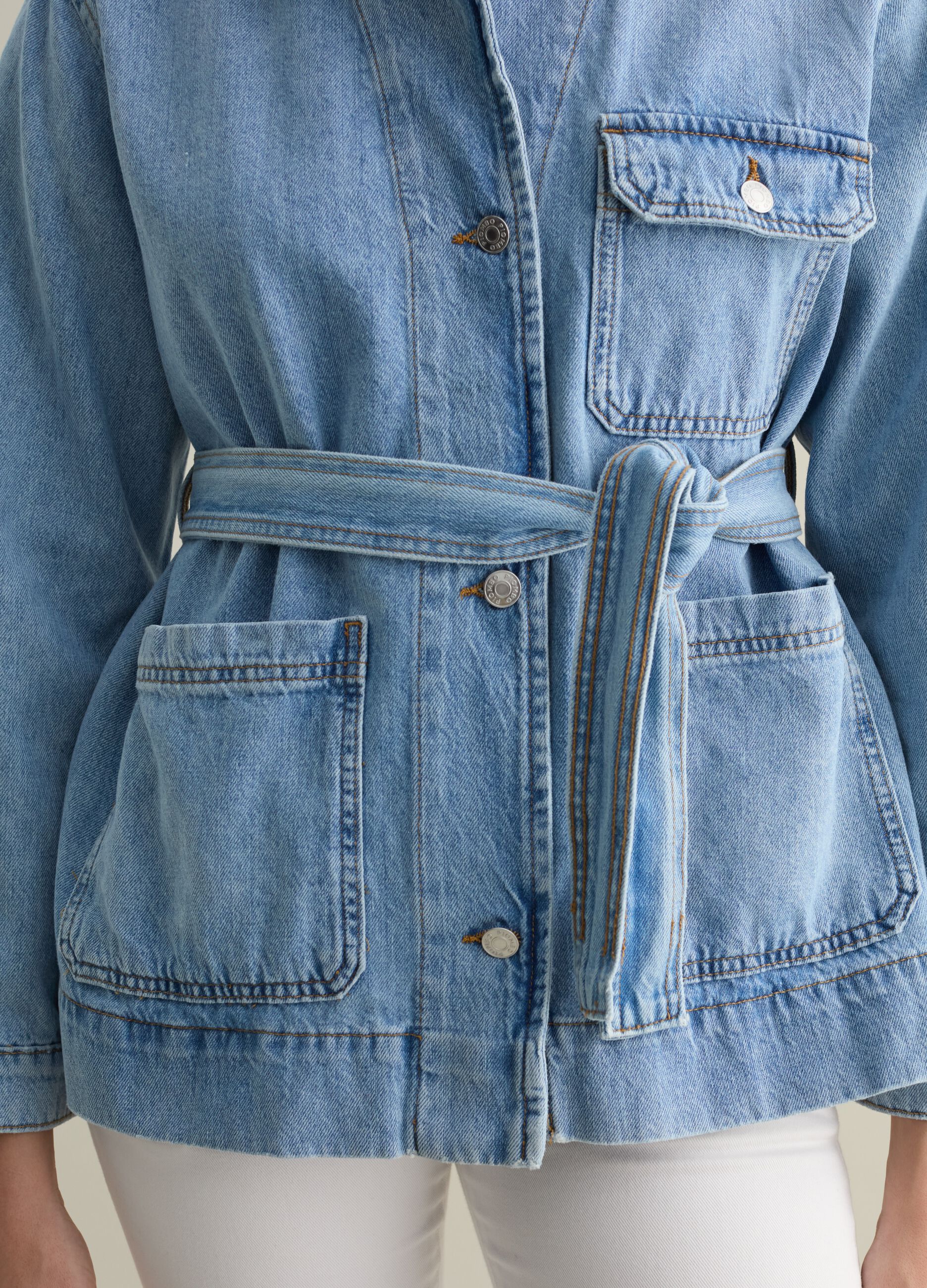 Sobrecamisa de denim con cinturón