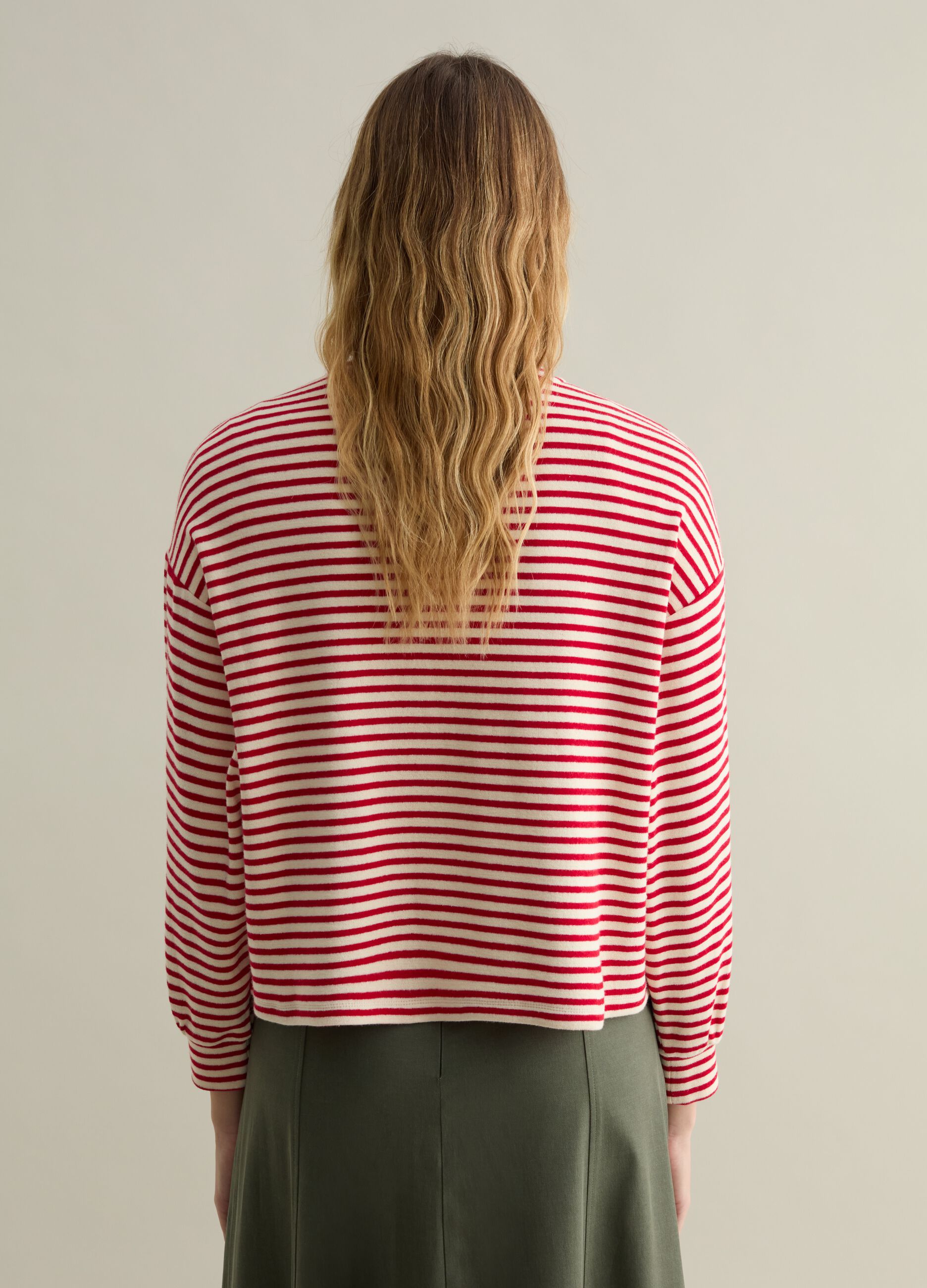 Sudadera de rayas finas