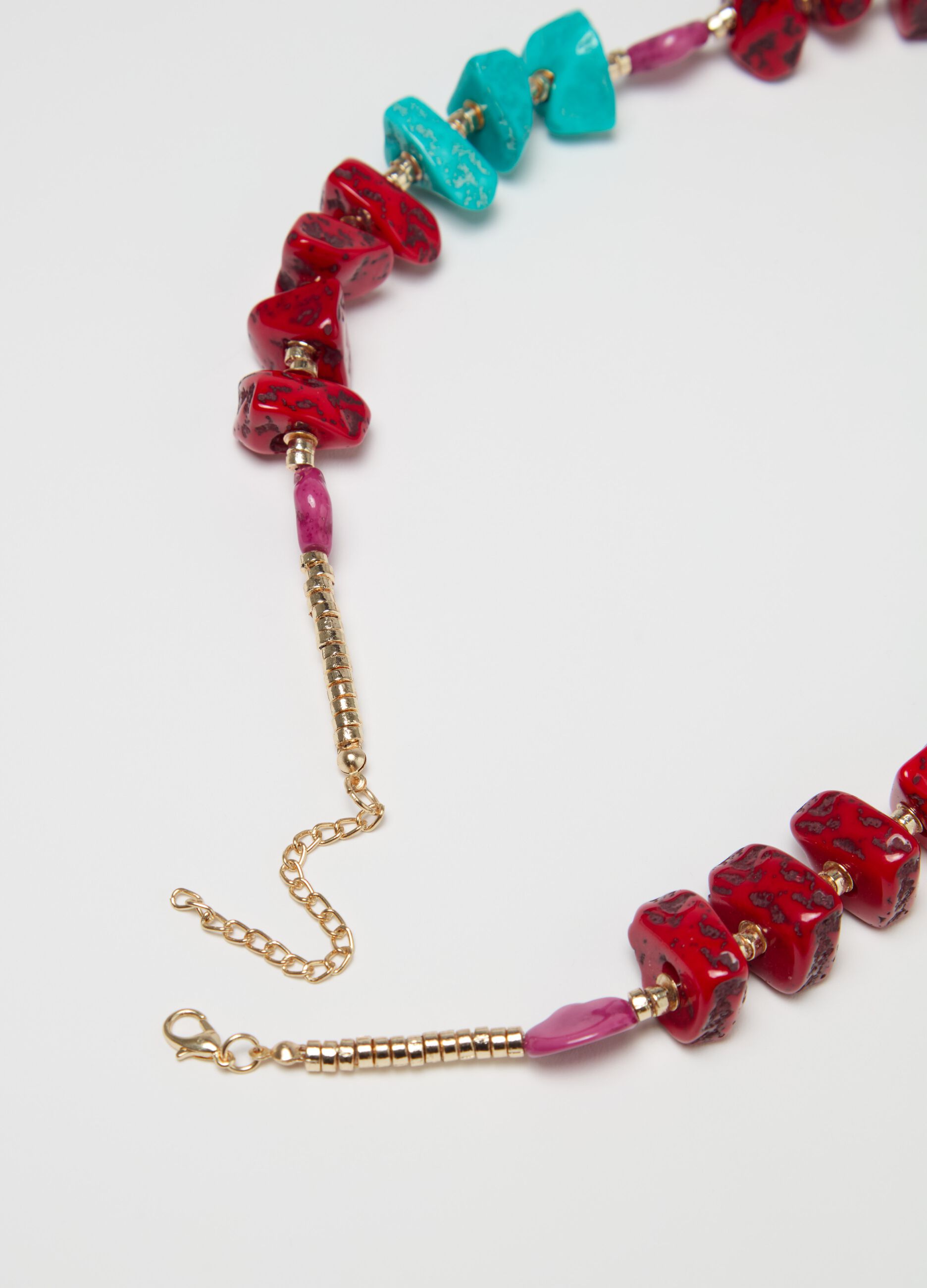 Necklace with multicoloured stones
