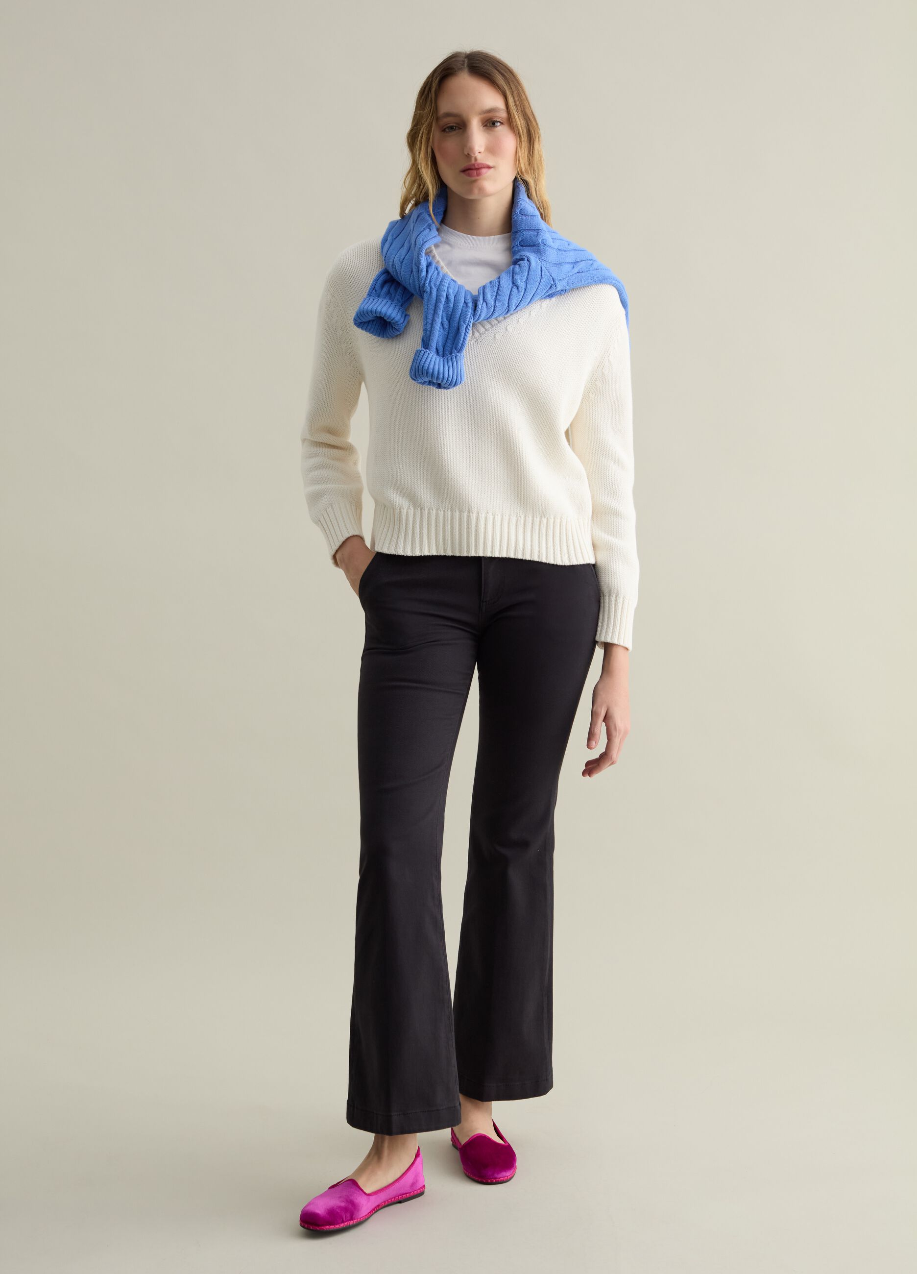 Jersey de algodón con cuello de pico