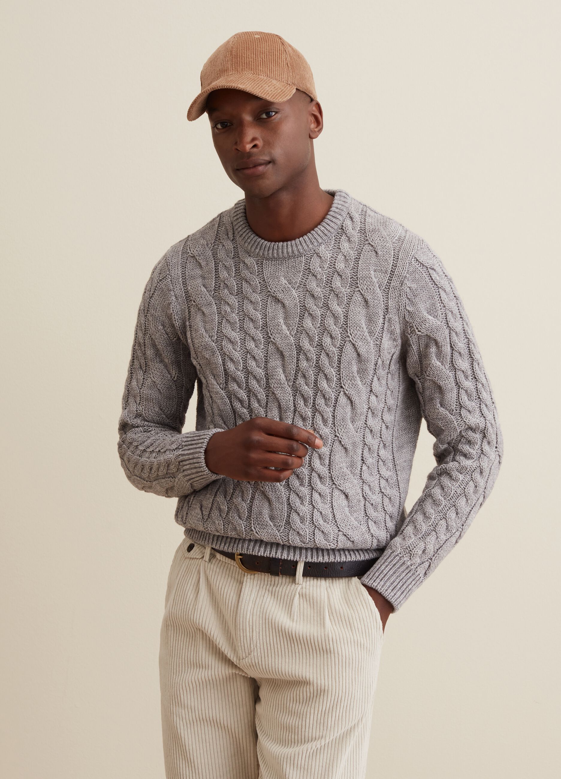 Cable knit top crew neck