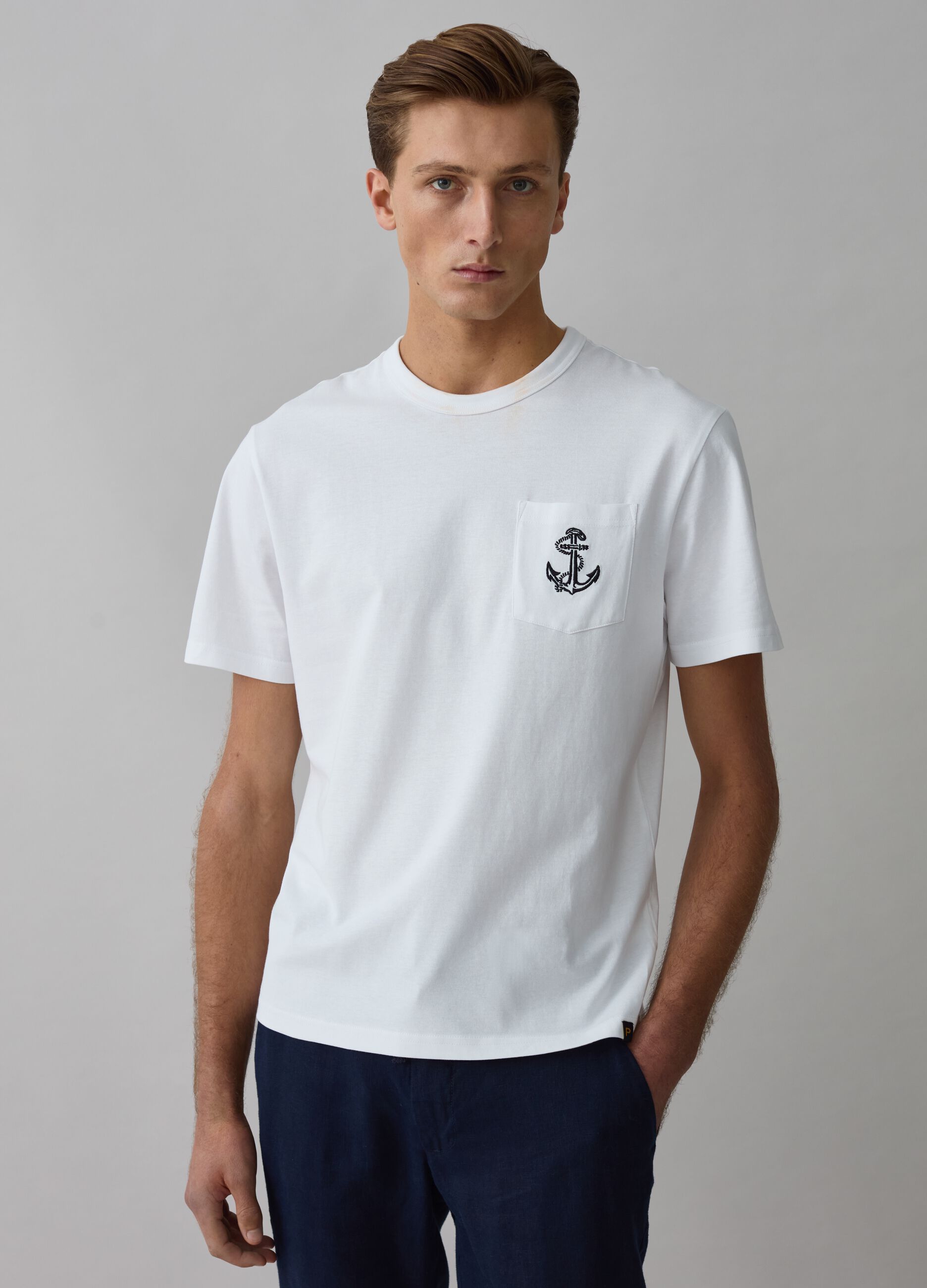 T-shirt with pocket and anchor embroidery