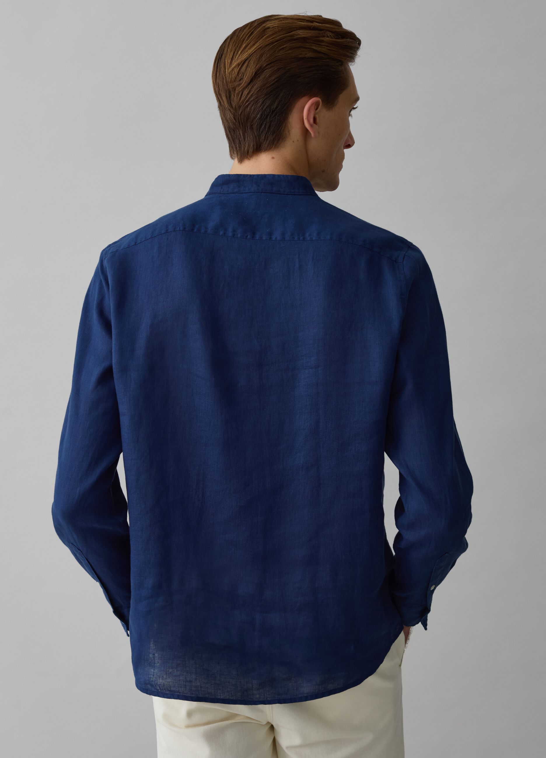 Camisa regular fit de lino cuello mao_2