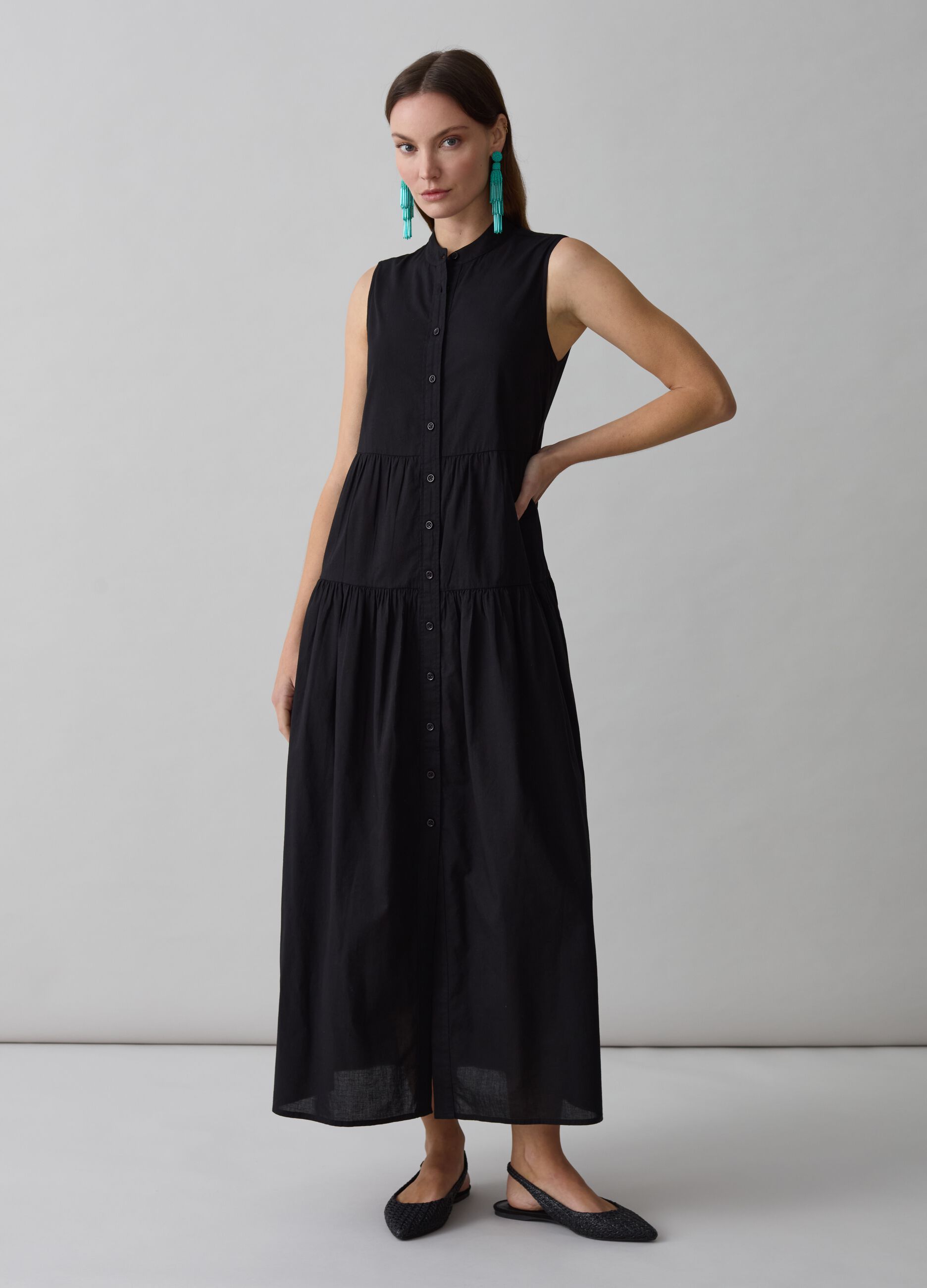 Vestido largo sin mangas cuello mao