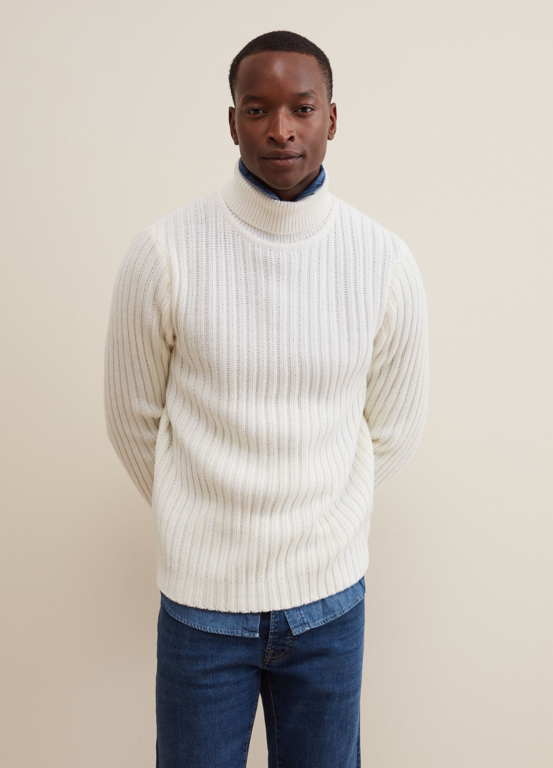 Pullover white hot sale