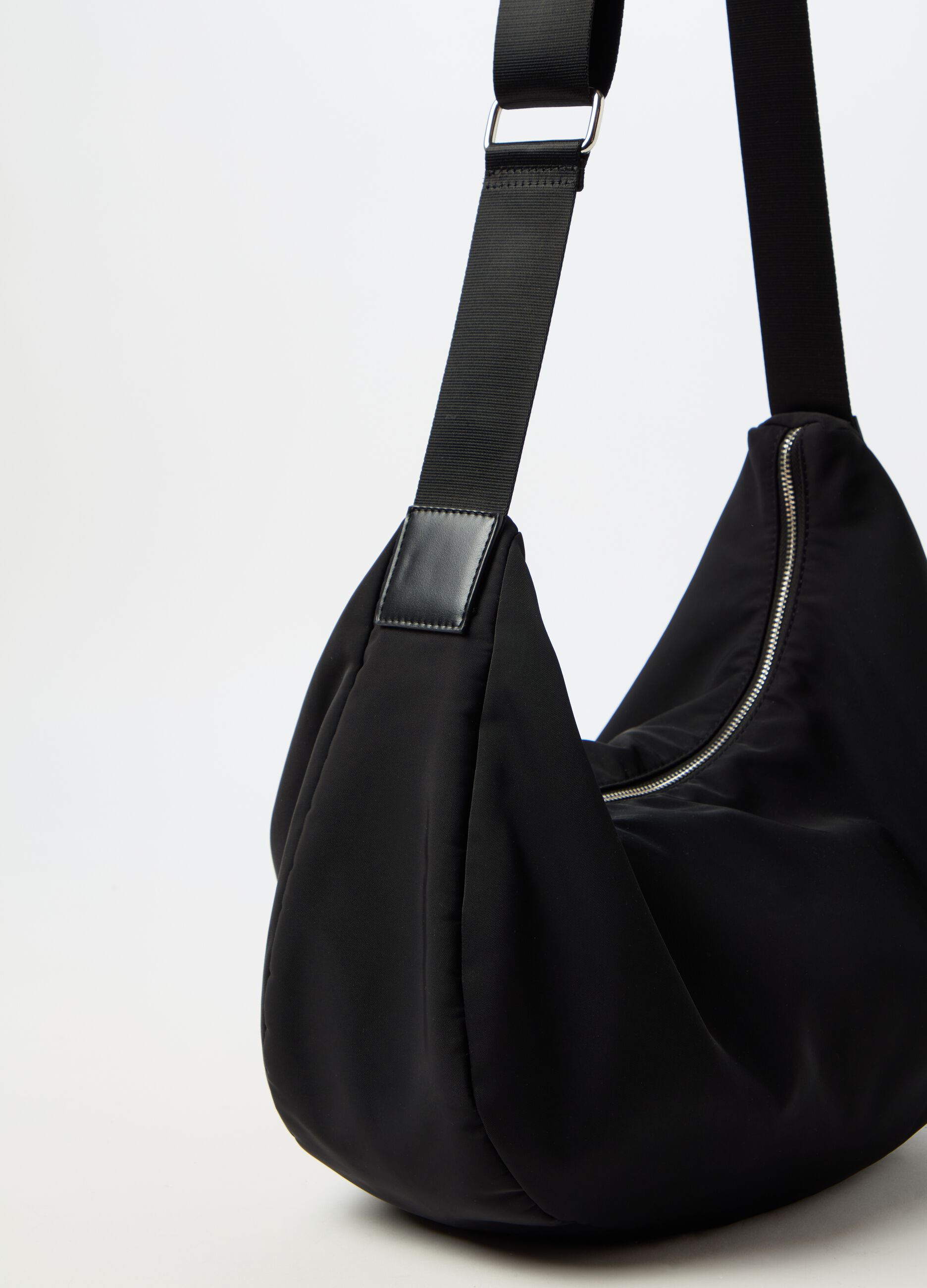 Contemporary cross-body bag_1