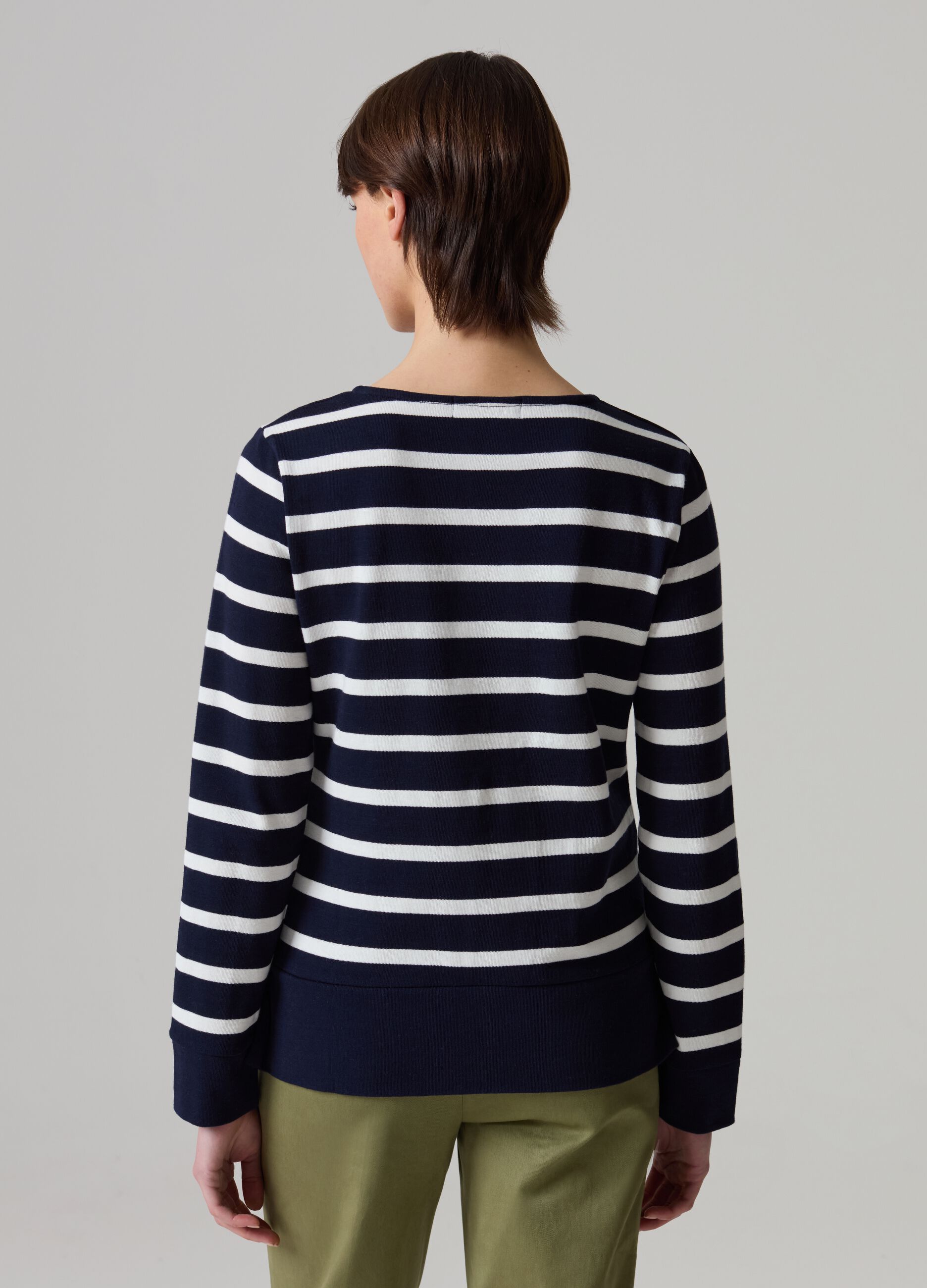 Long-sleeved striped T-shirt_2