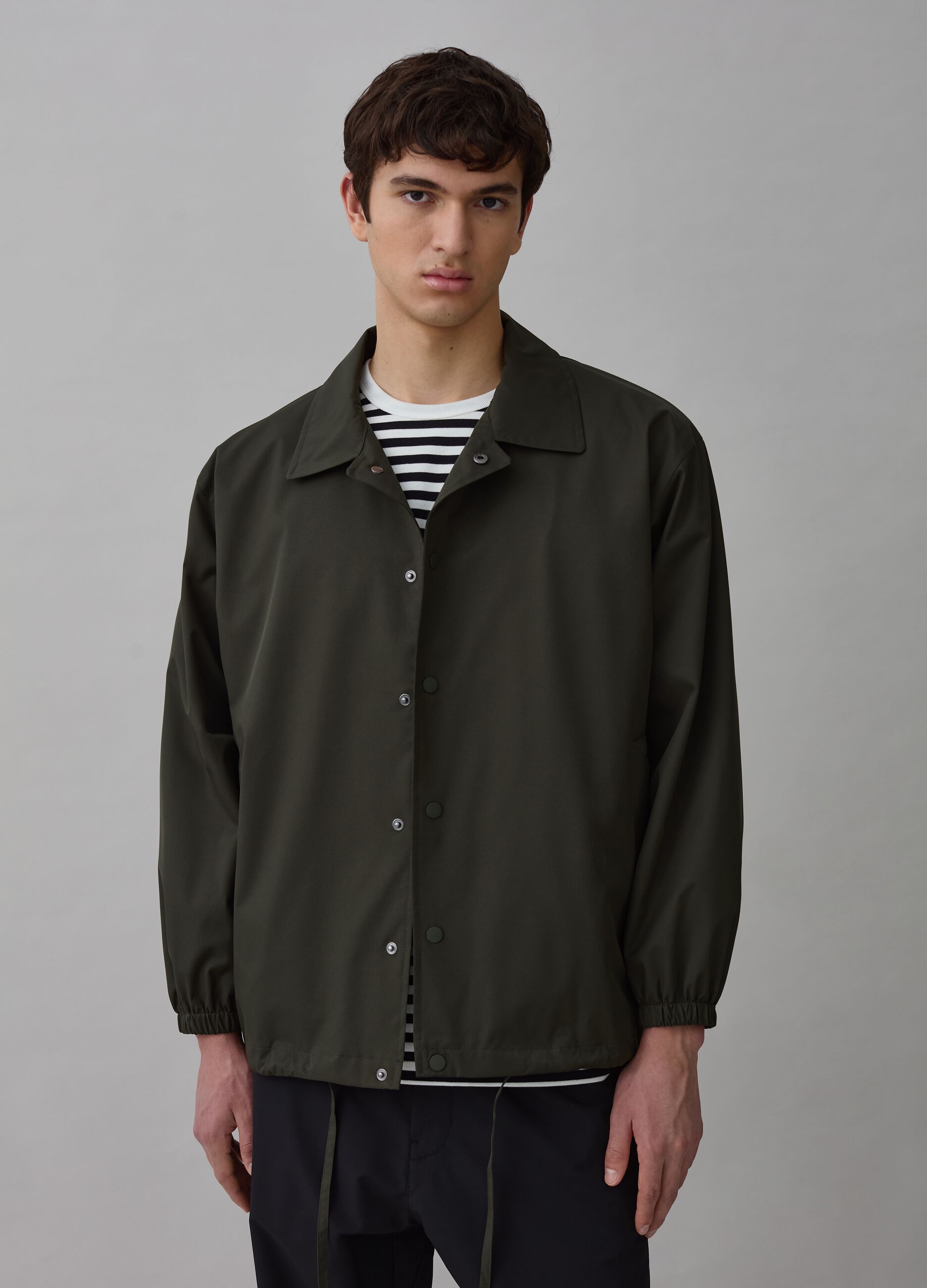 Selection jacket in technical fabric with drawstring_1