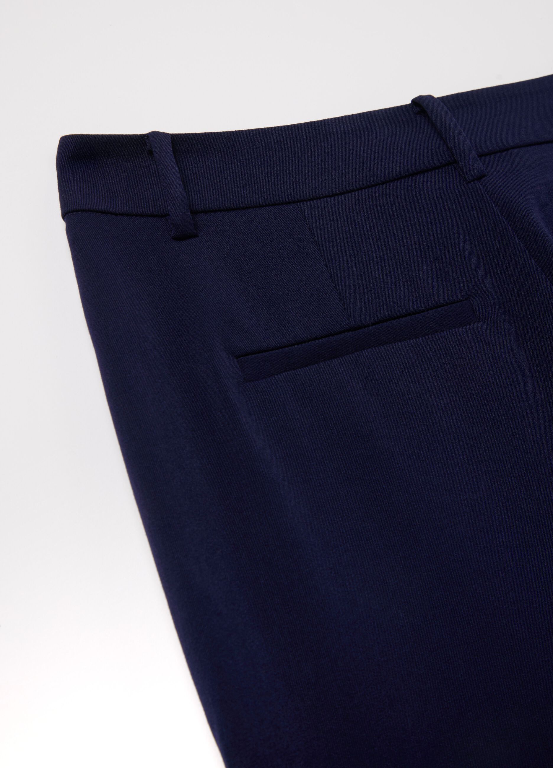 Pantalón straight fit en mezcla de viscosa
