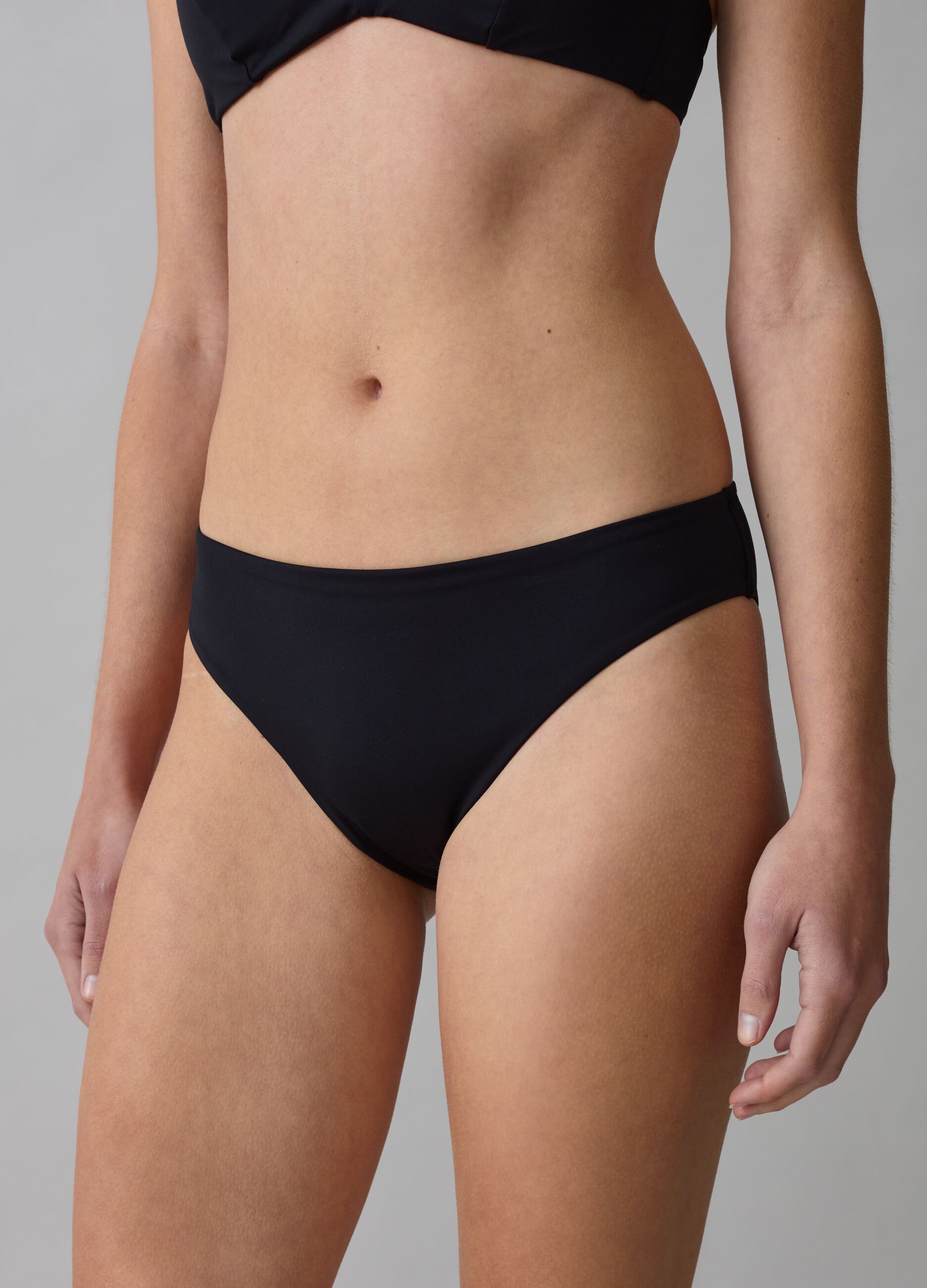 Braguita bikini color liso