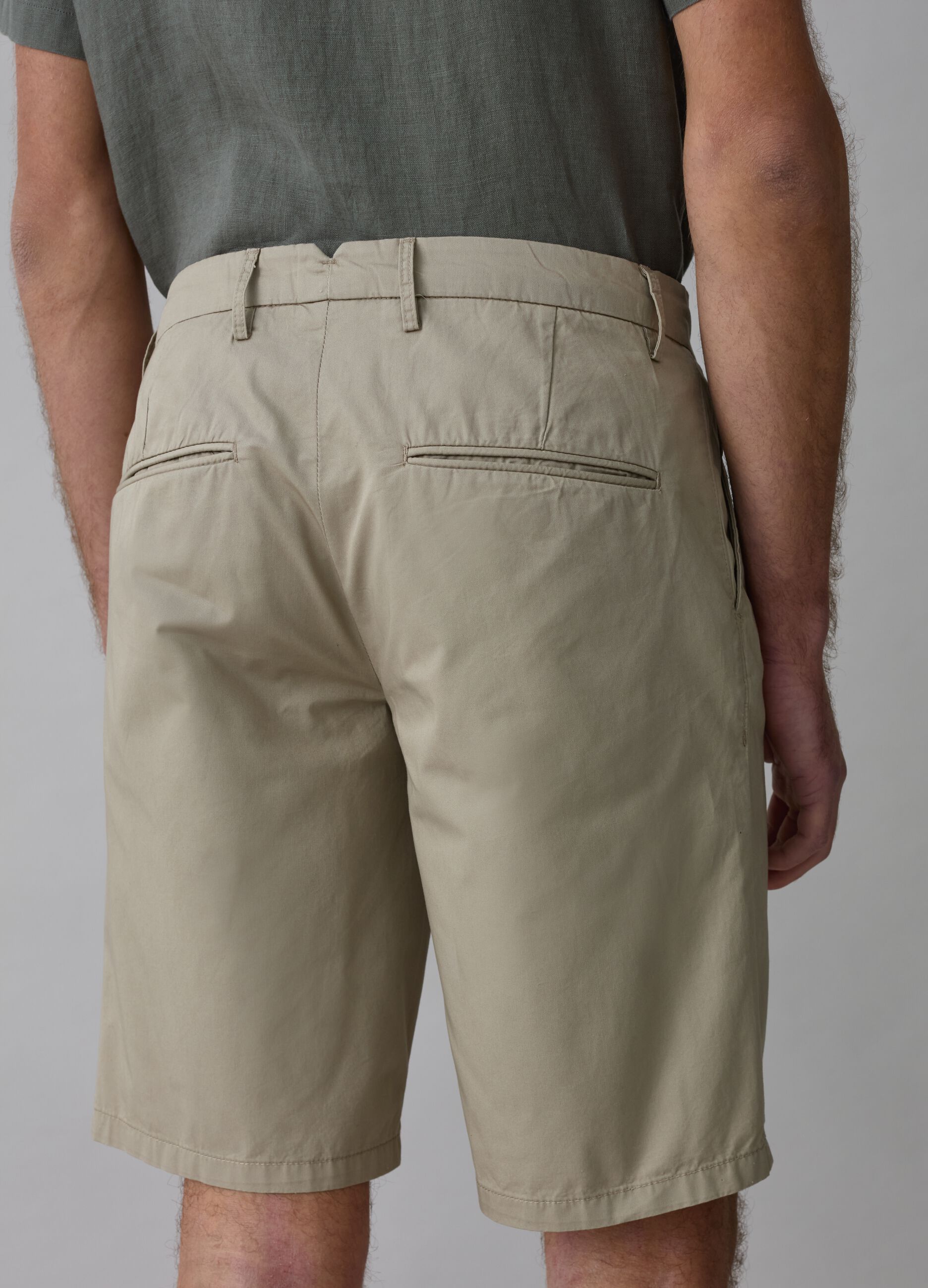 Chinos cortos de algodón elástico_2