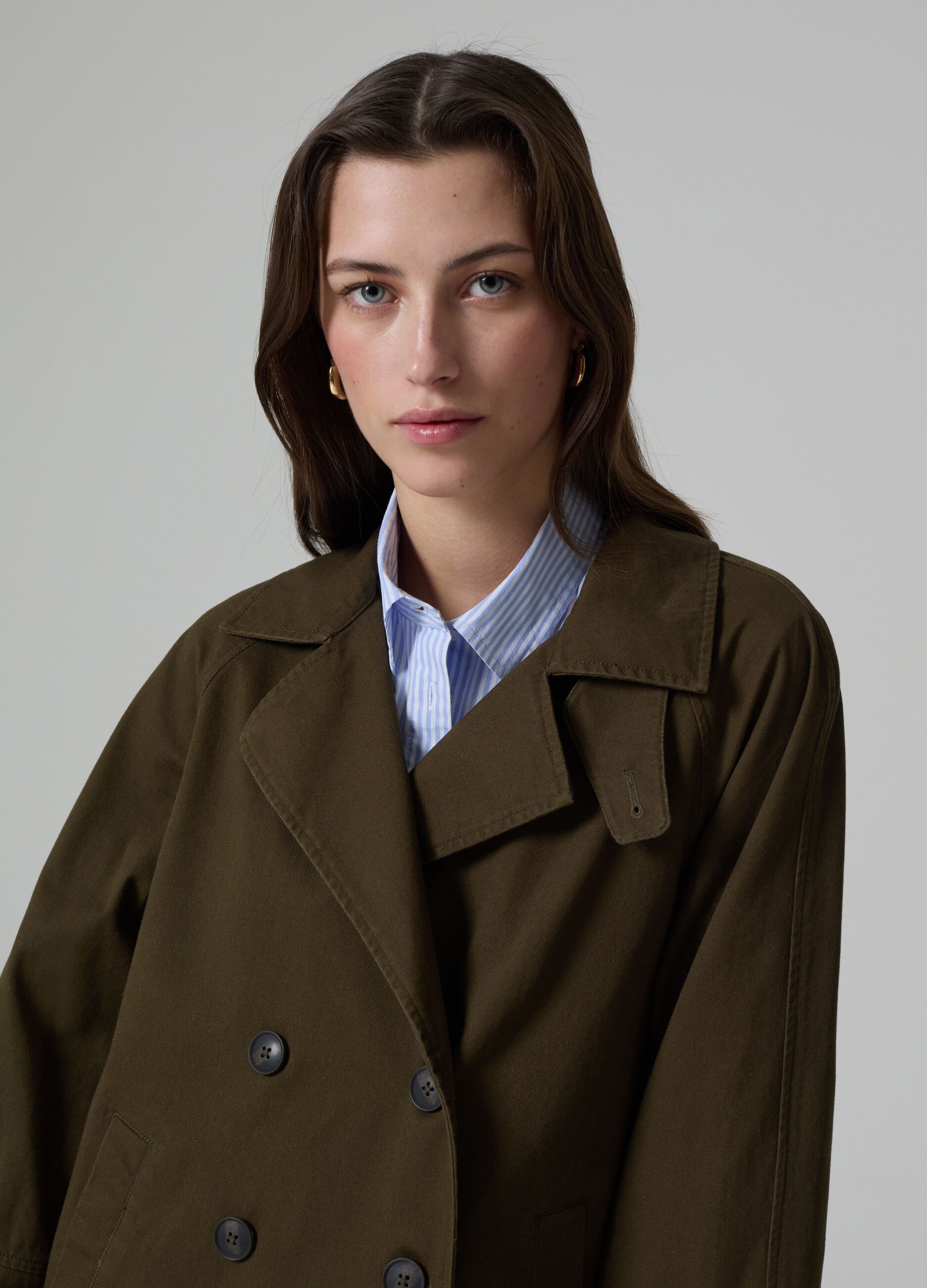 Short double-breasted trench coat_2