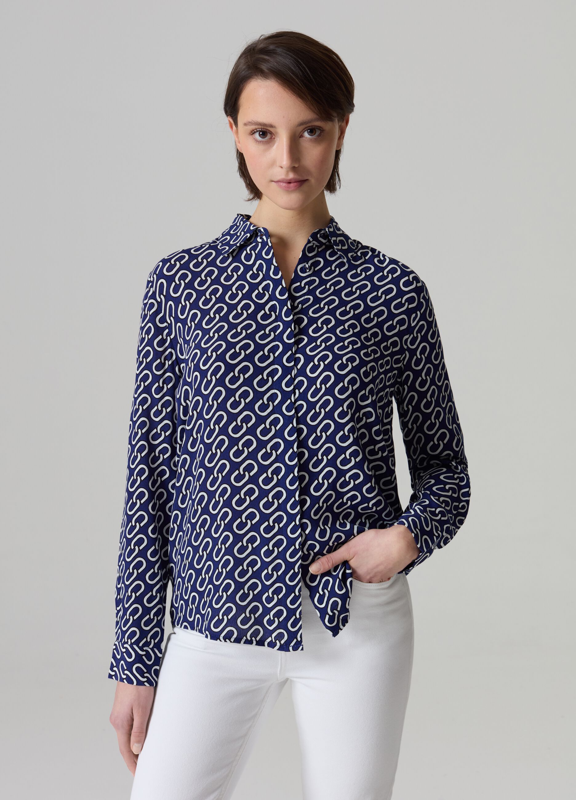 Crêpe shirt with all-over print_0