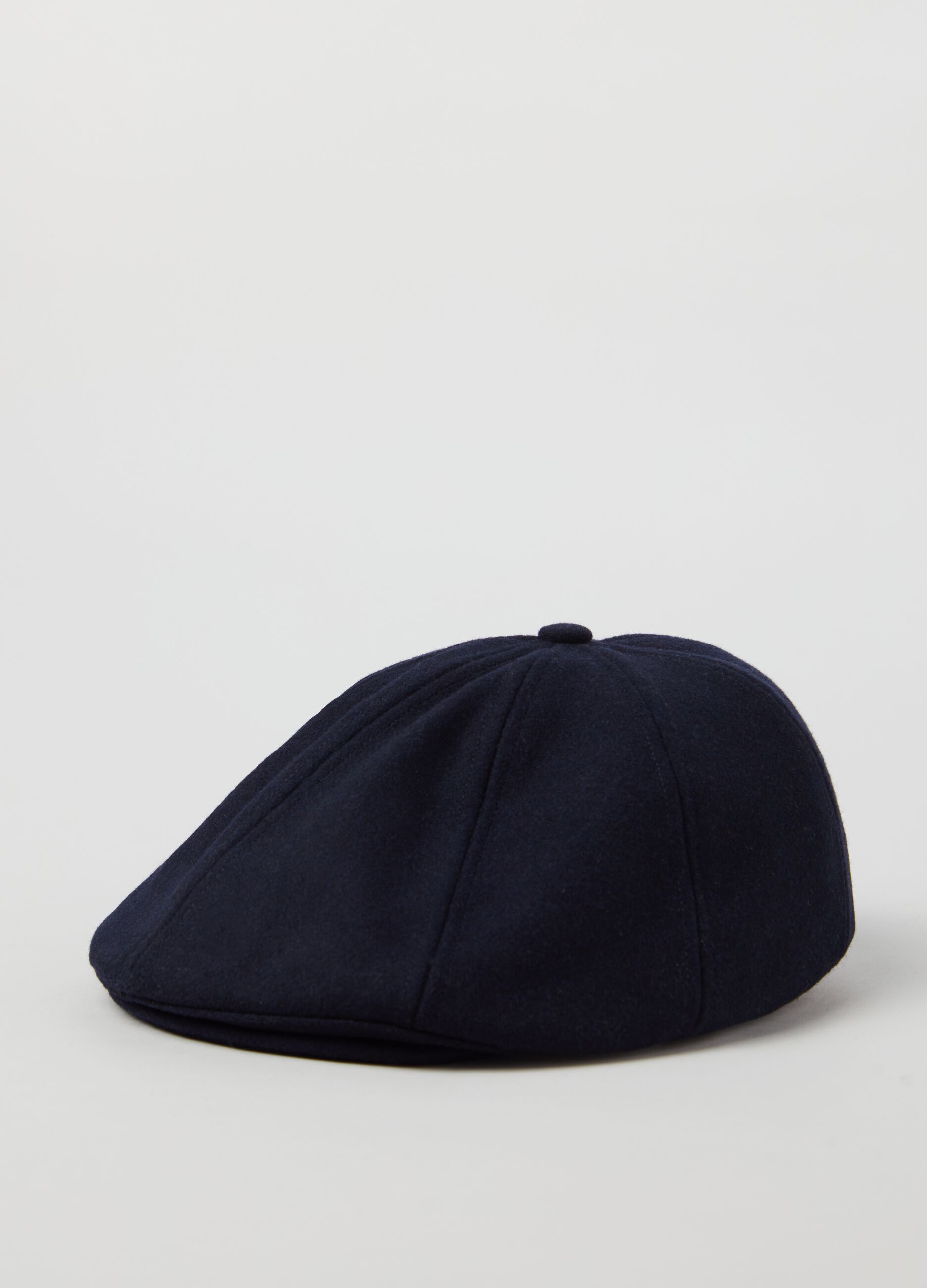 Cloth cap store