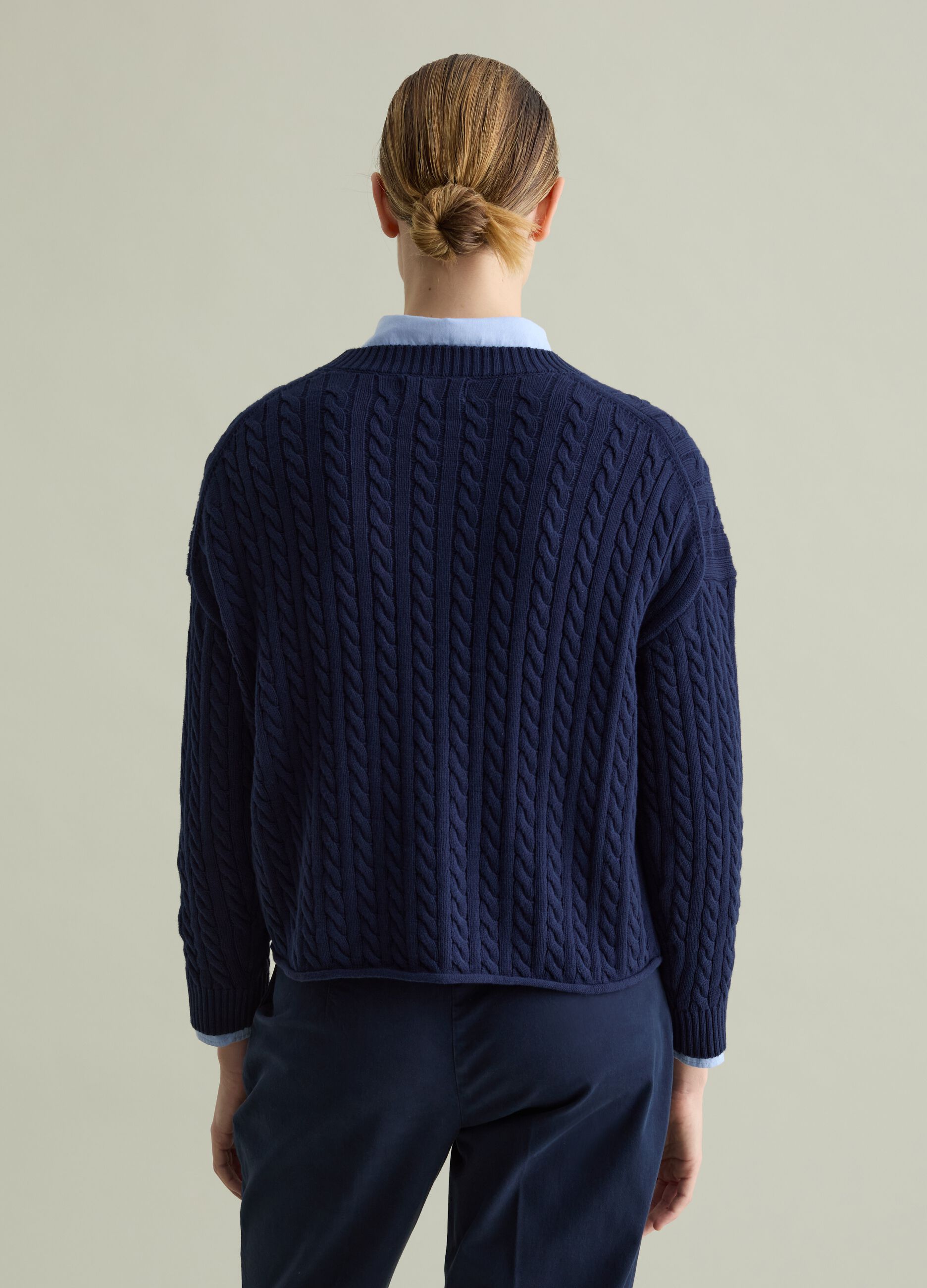 Ribbed pullover with cable-knit design