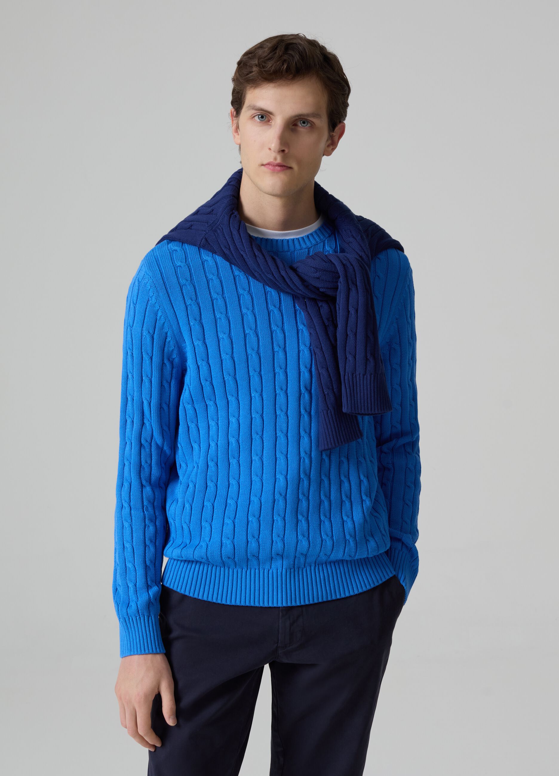 Ribbed pullover with cable-knit motif_0
