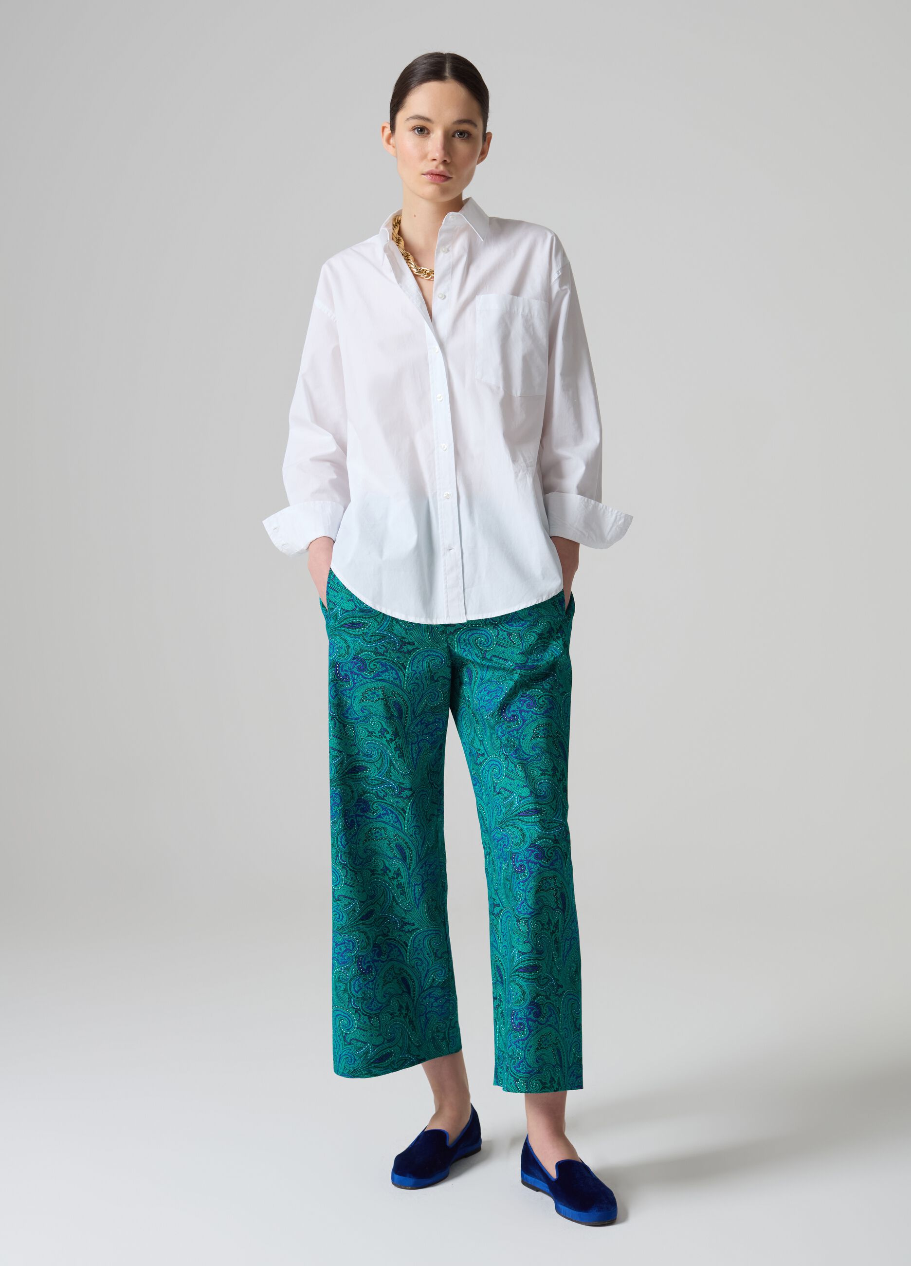 Pantalón tobillero wide leg con estampado paisley_0