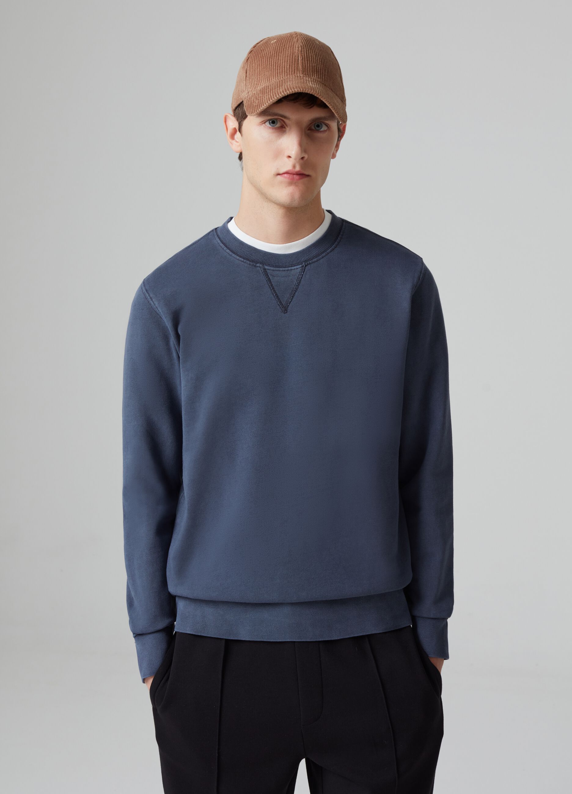 Male sweatshirts discount