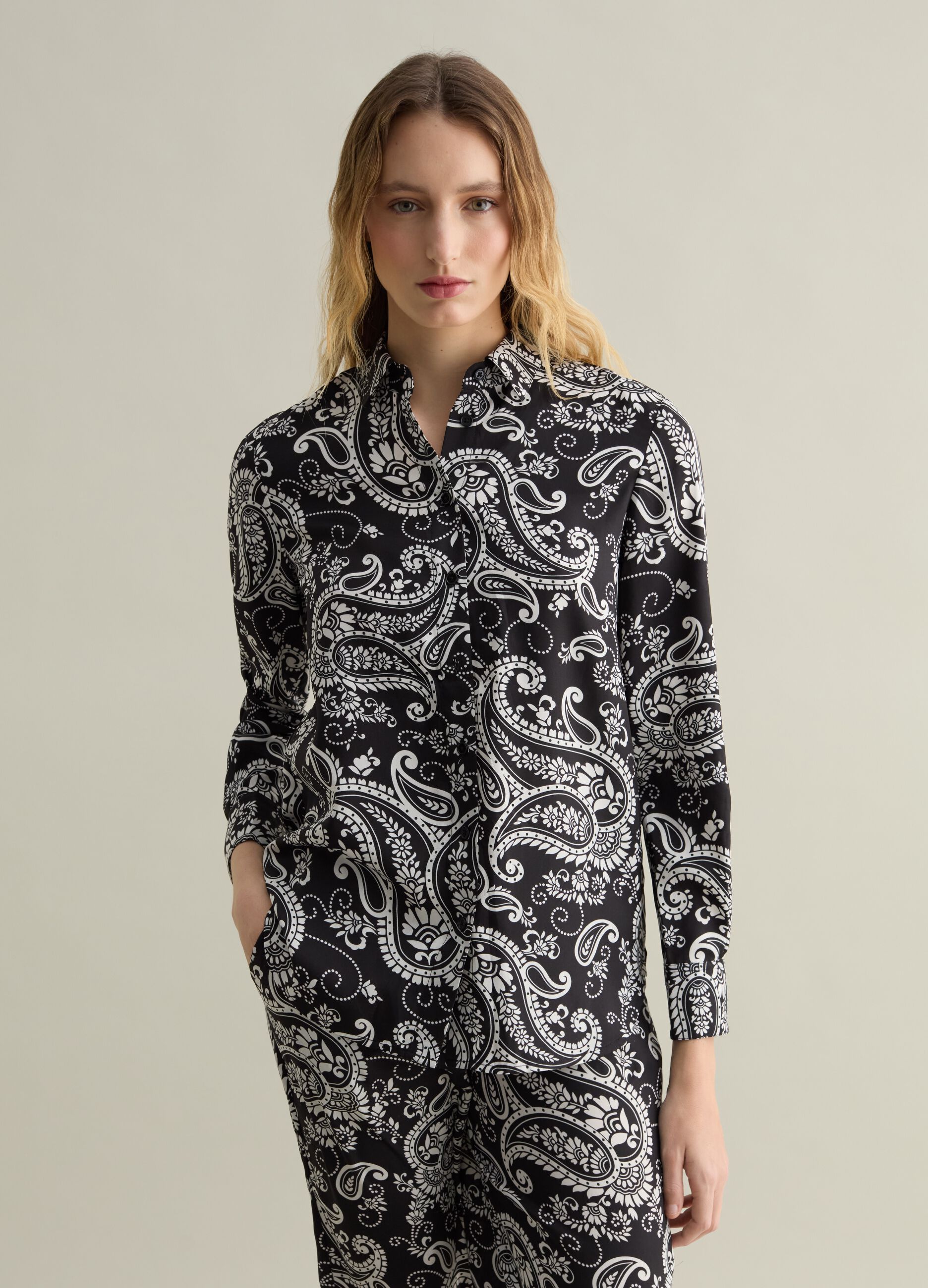 Shirt with paisley pattern