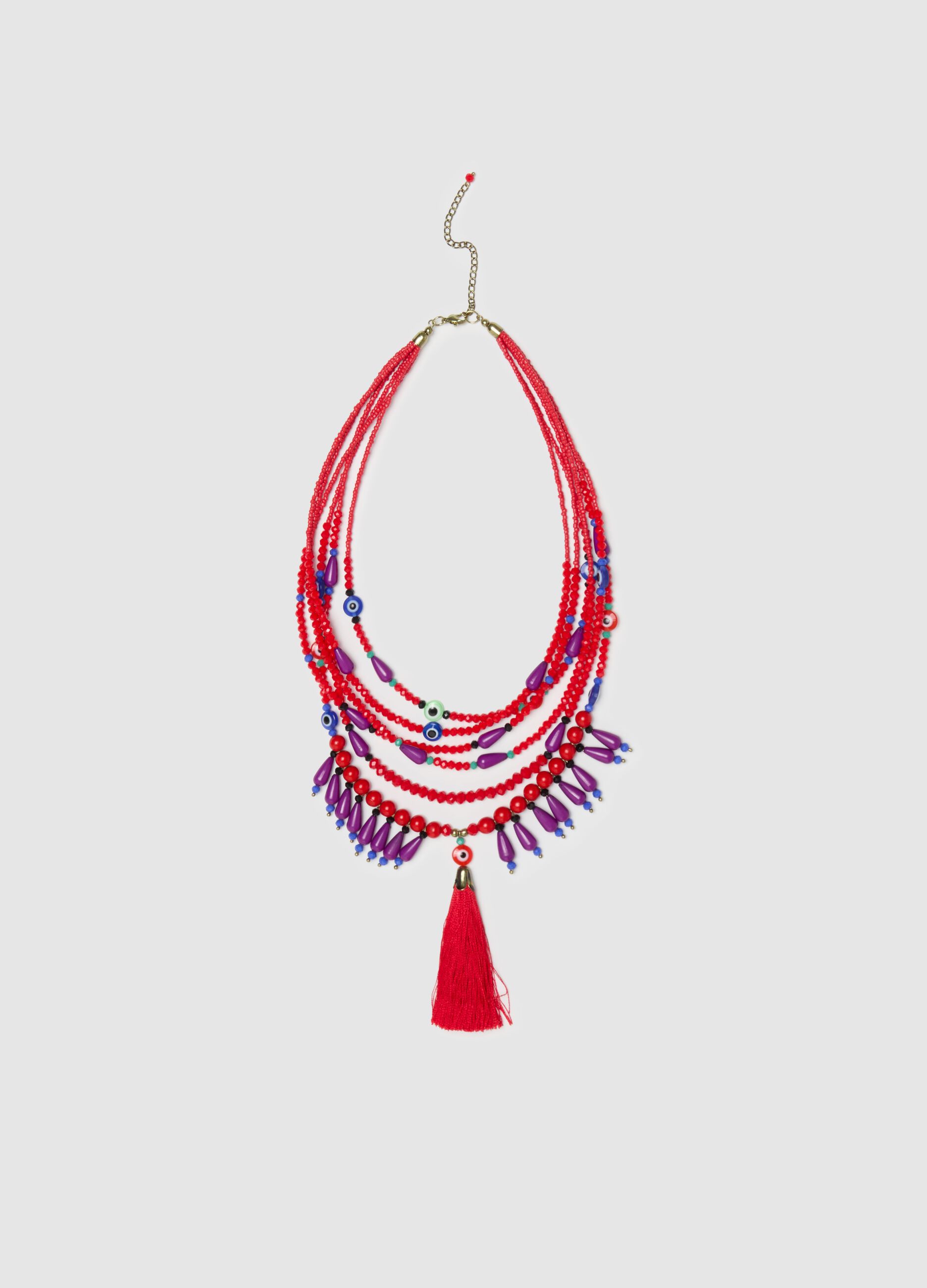 Collar multicadenas con cuentas y borla