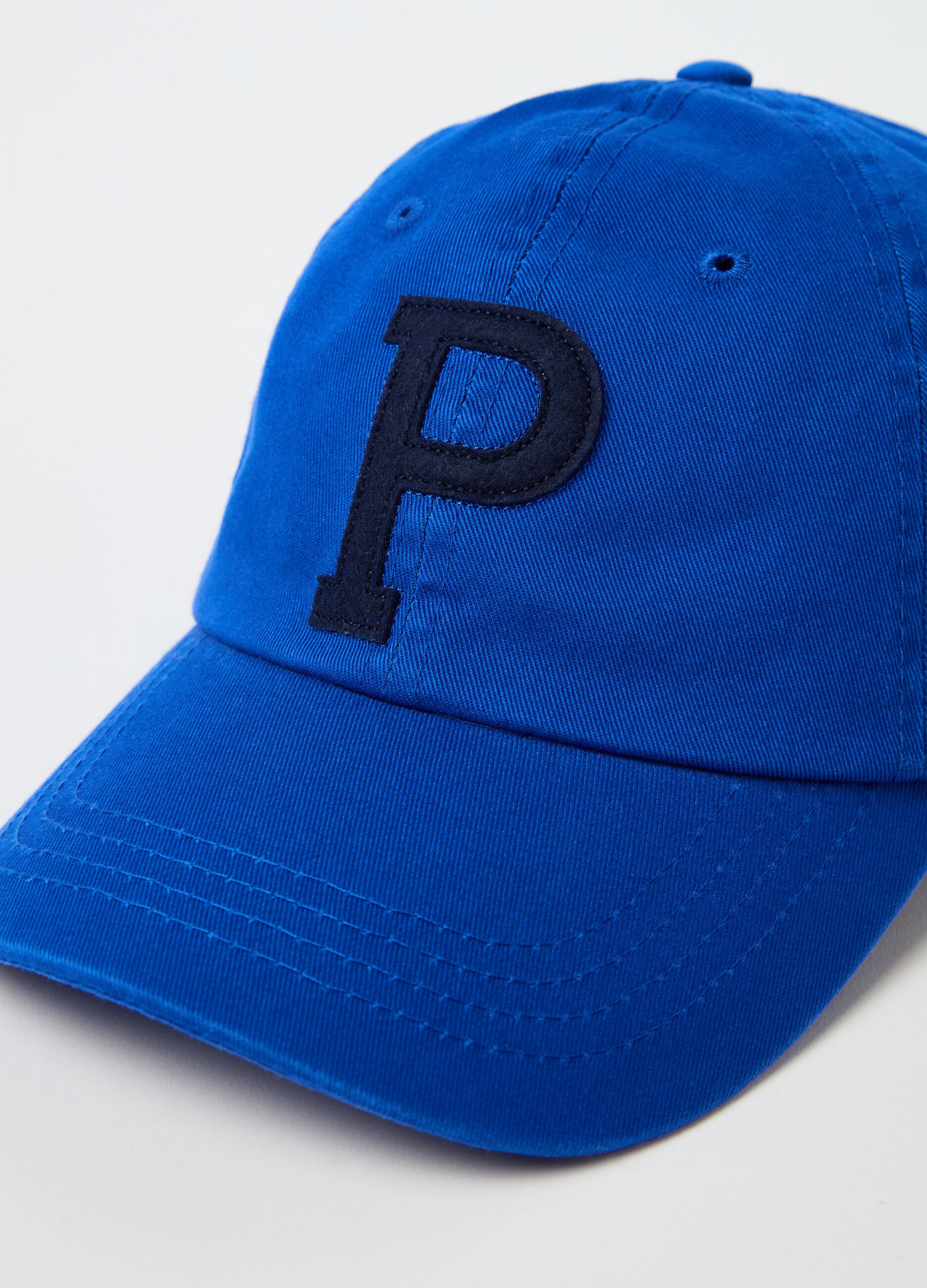 Baseball cap with logo_2