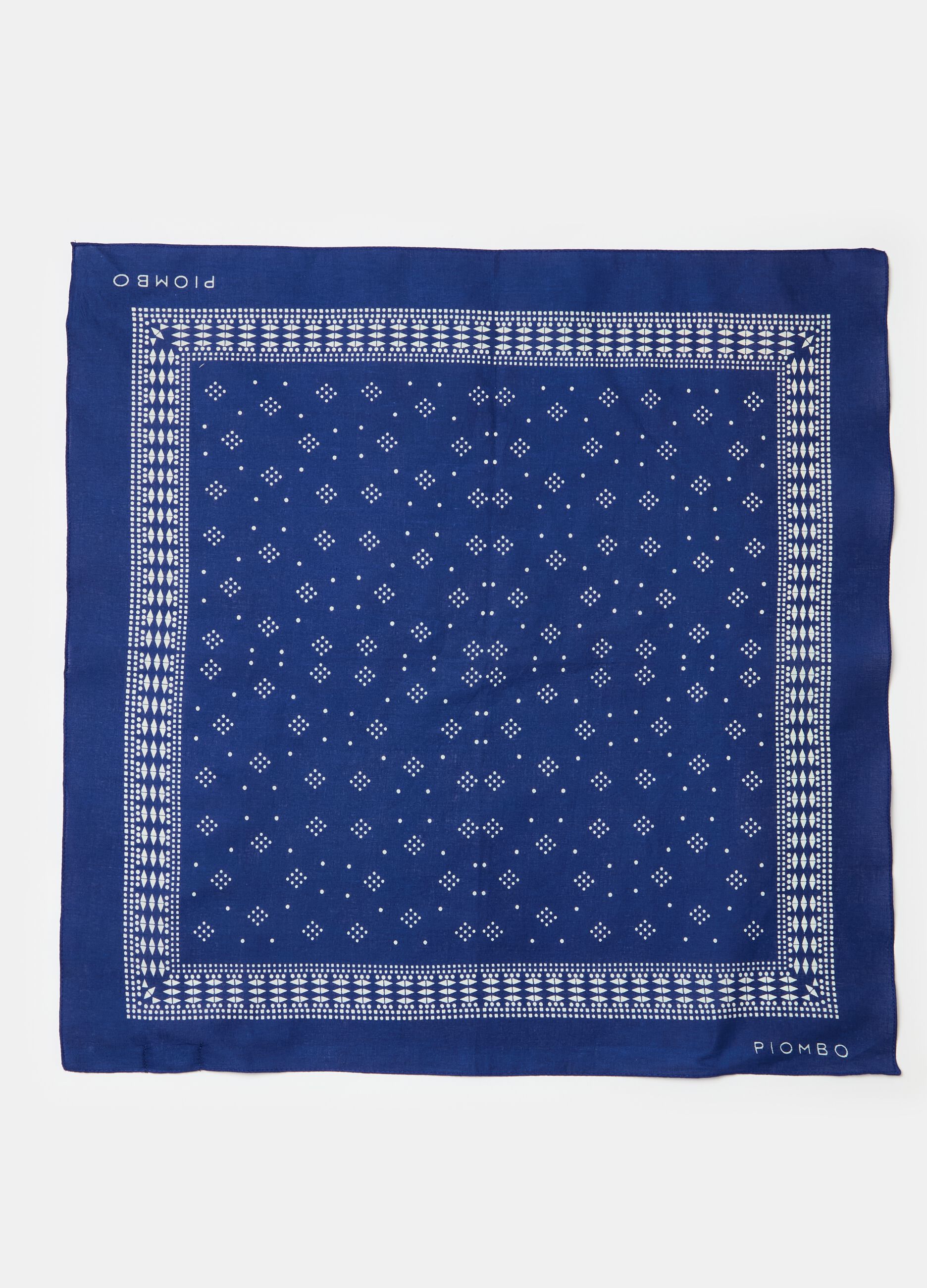 Cotton bandana with micro diamond print