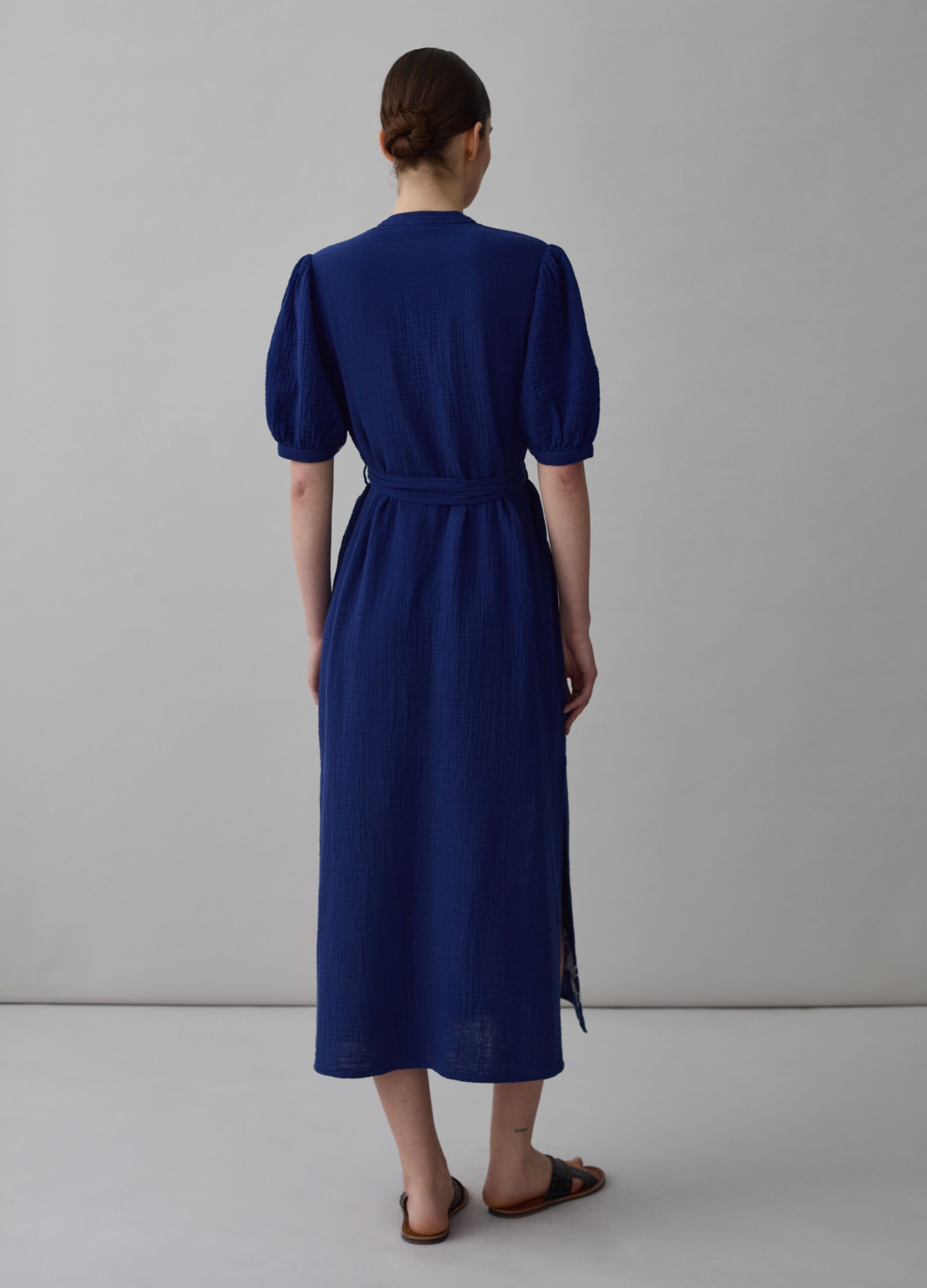 Vestido largo de gasa con bordado floral_2
