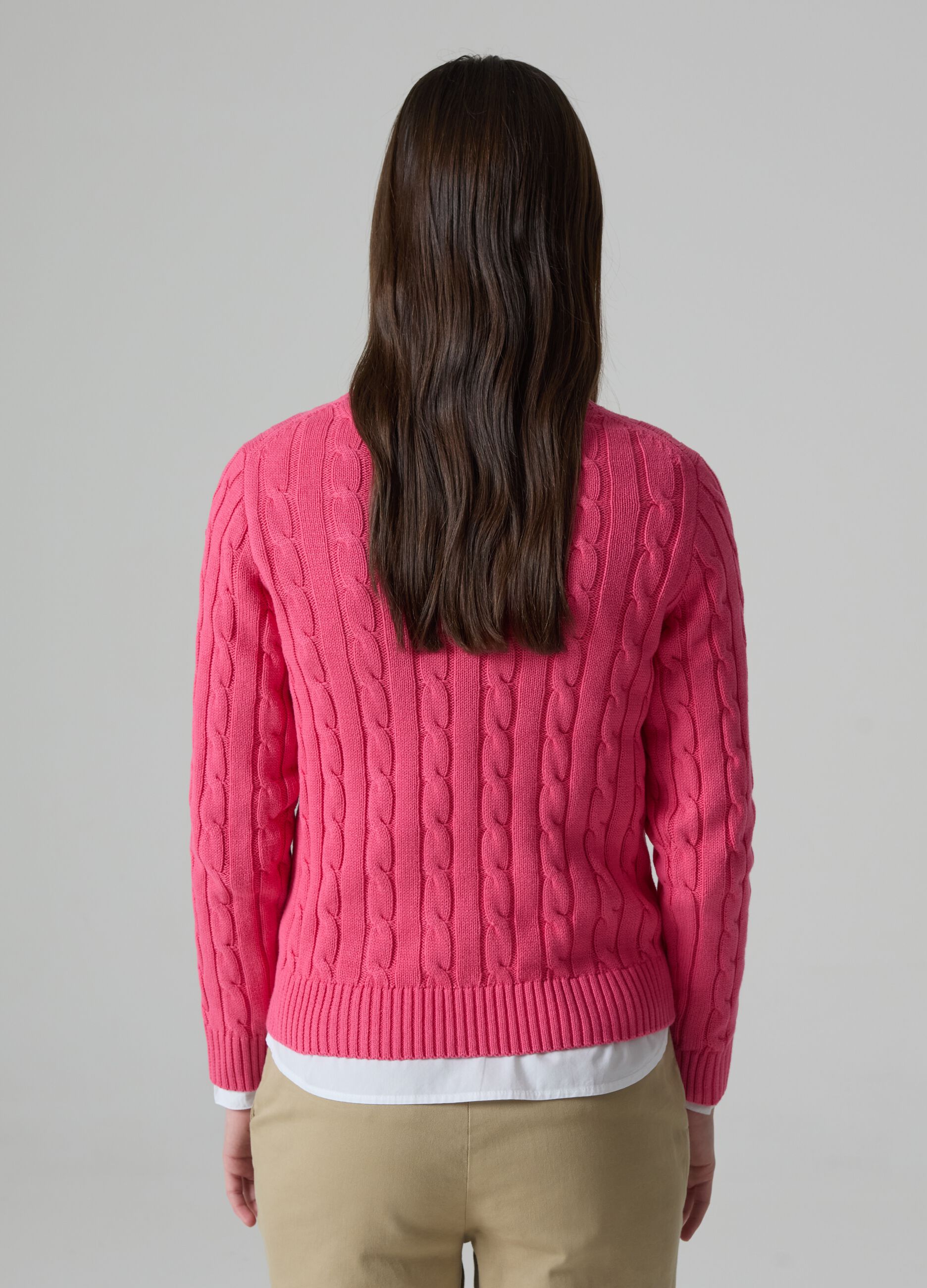 Ribbed pullover with cable-knit design