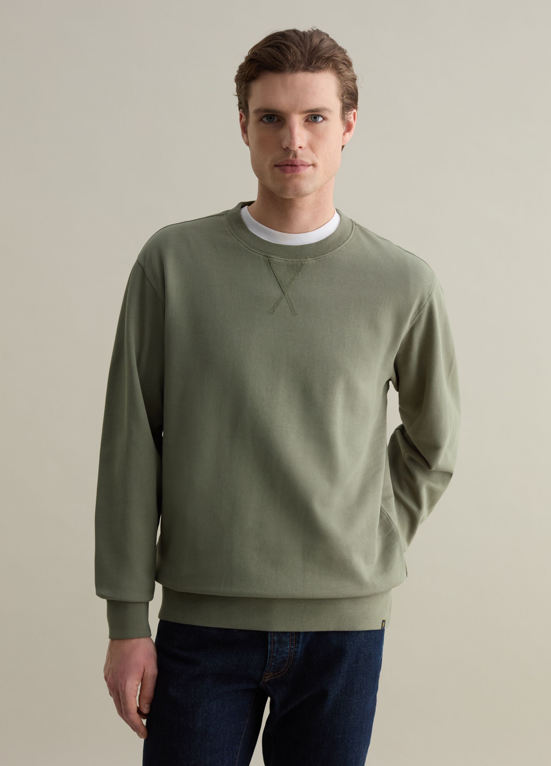 Sweatshirt with round neck and stitched detail
