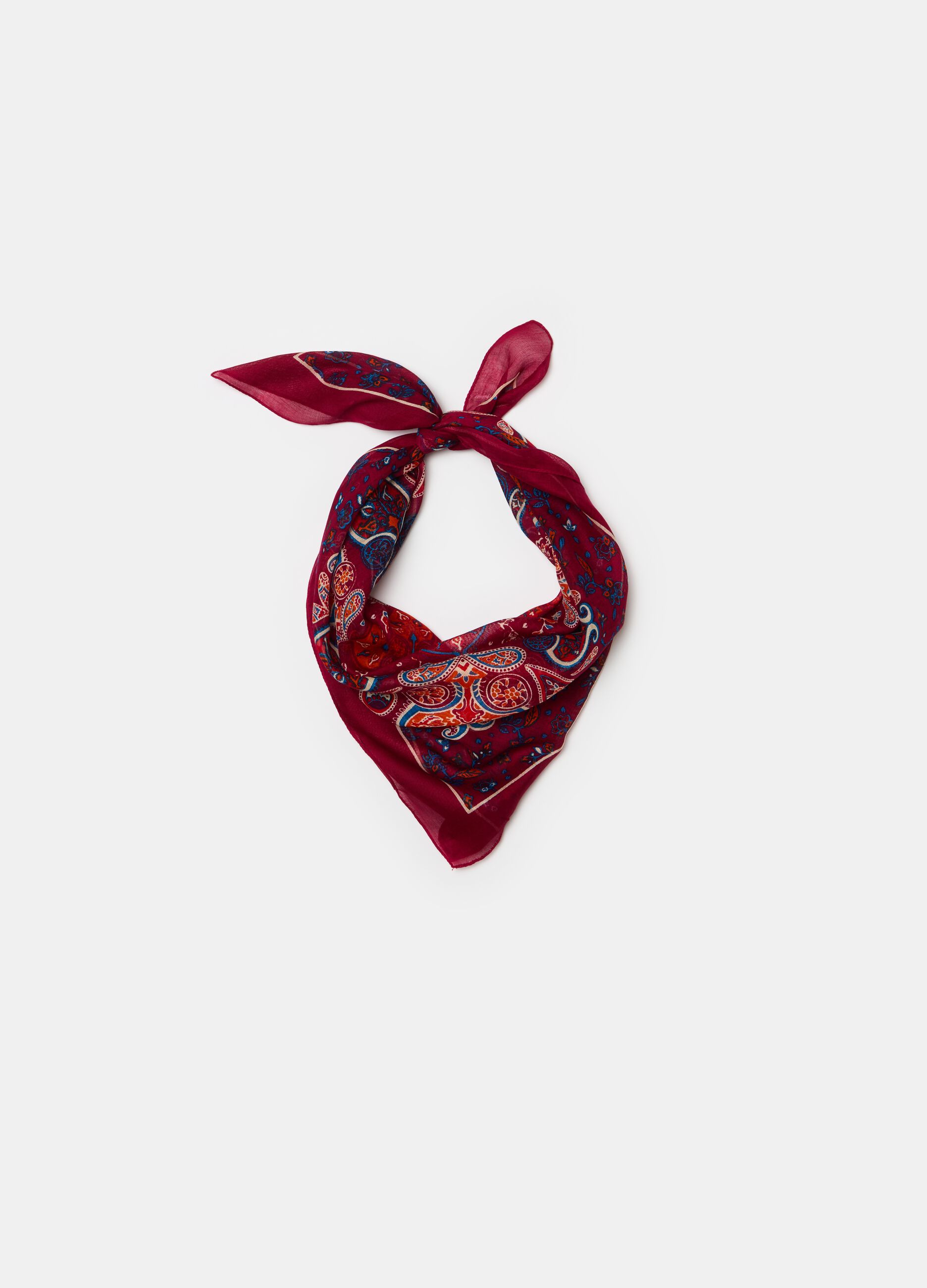Viscose foulard with paisley print