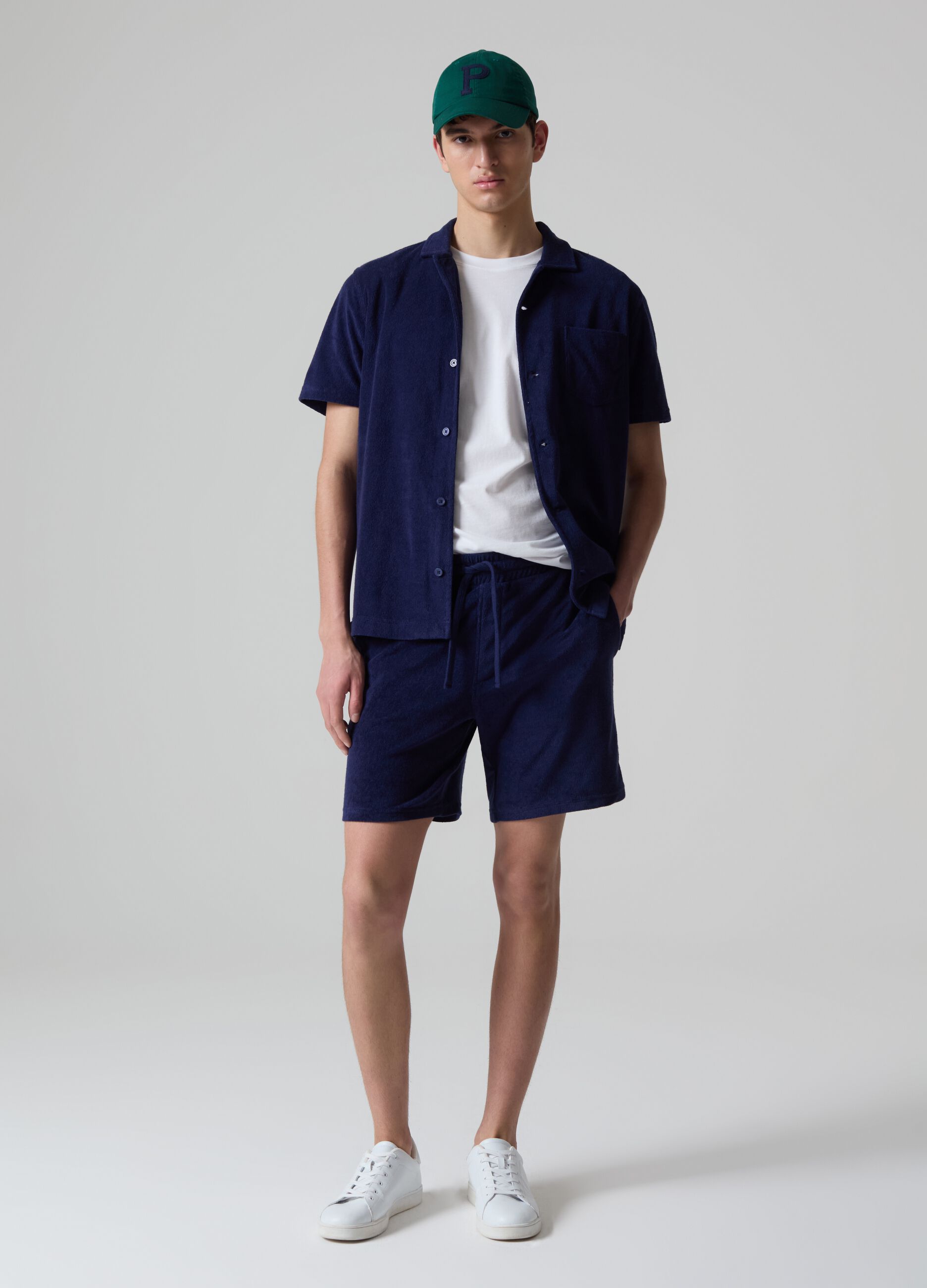 Bermudas joggers de tejido rizado reversible_0