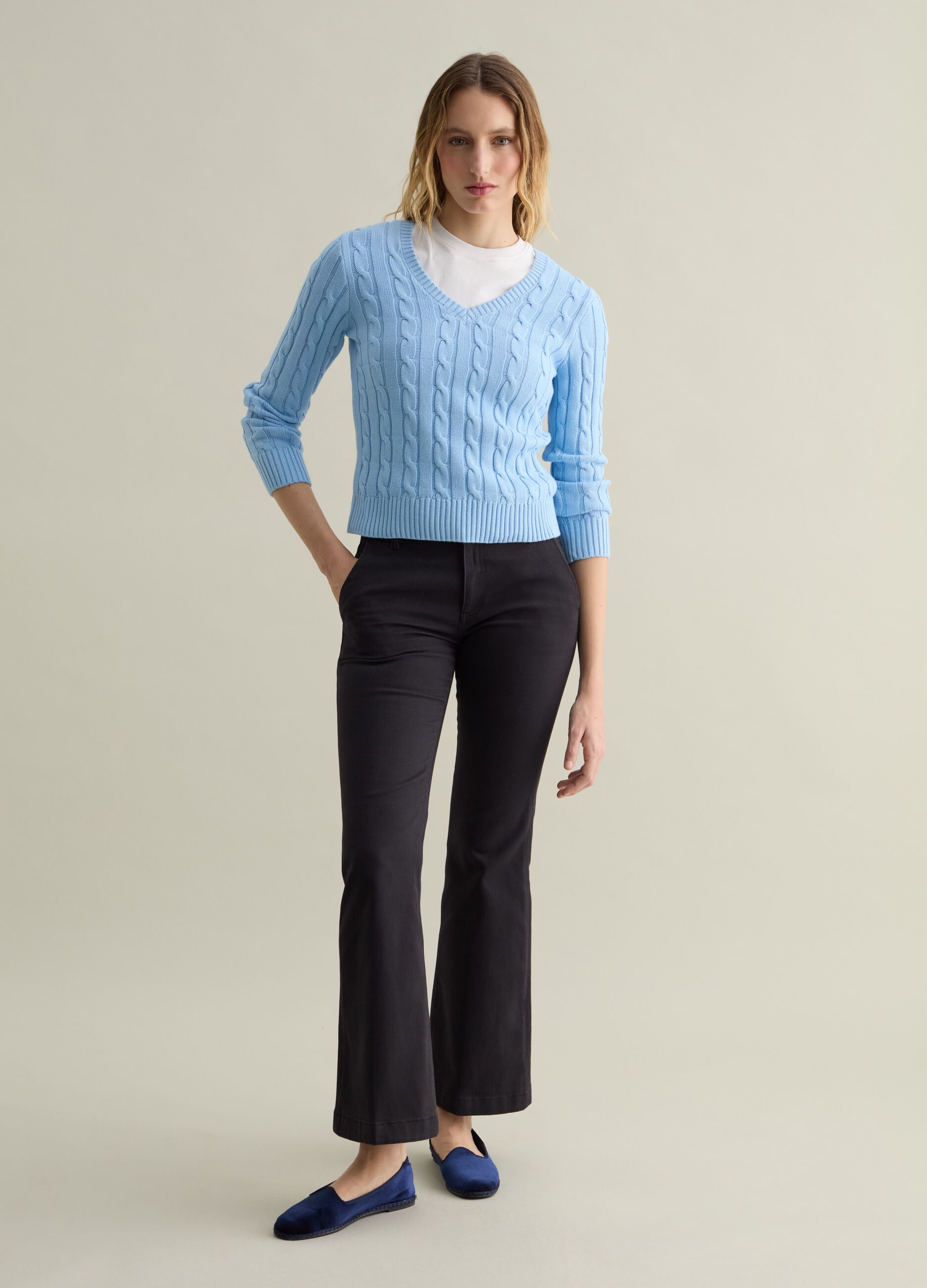 Cable-knit pullover with V neck