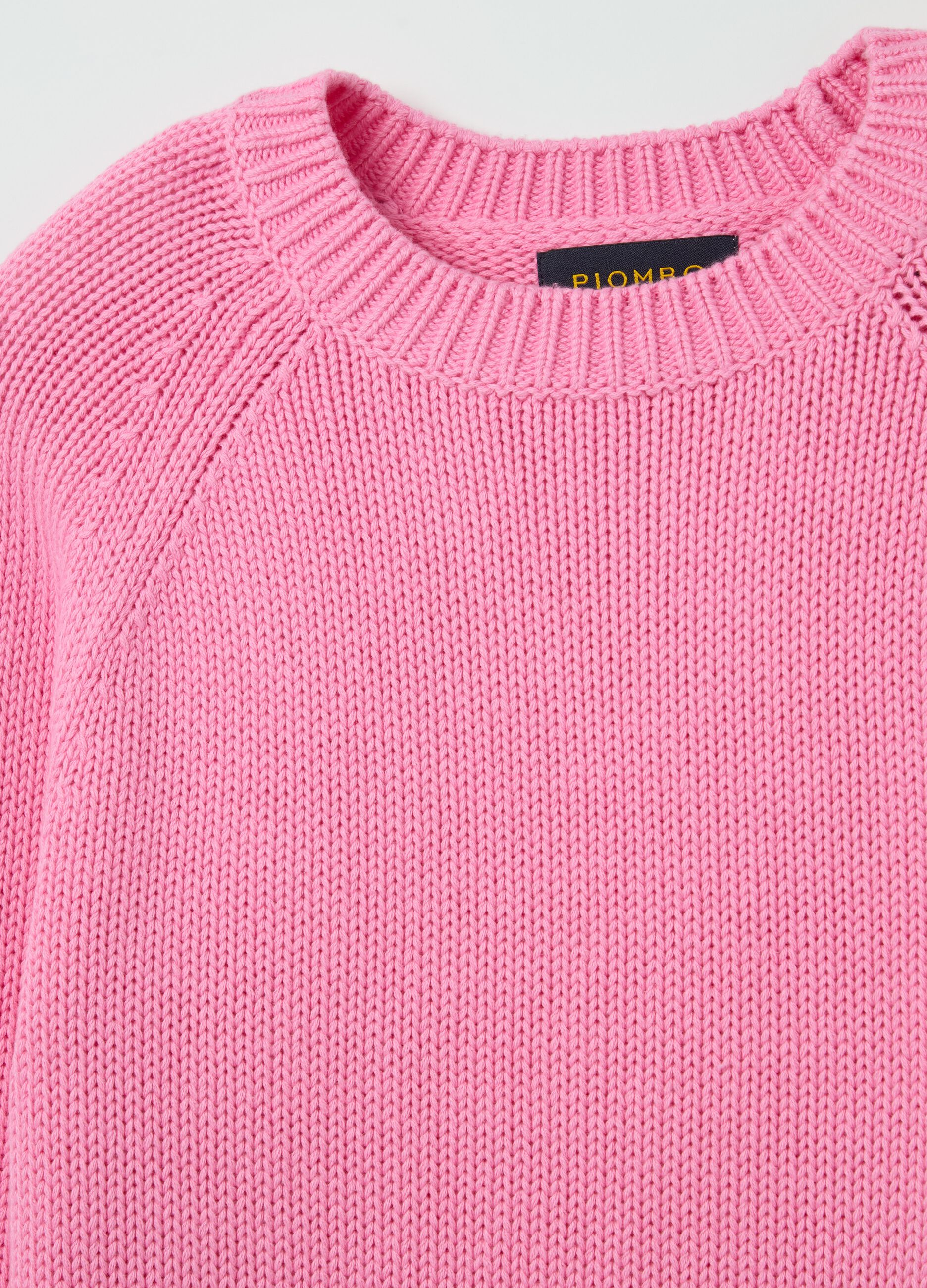 Cotton pullover with raglan sleeves