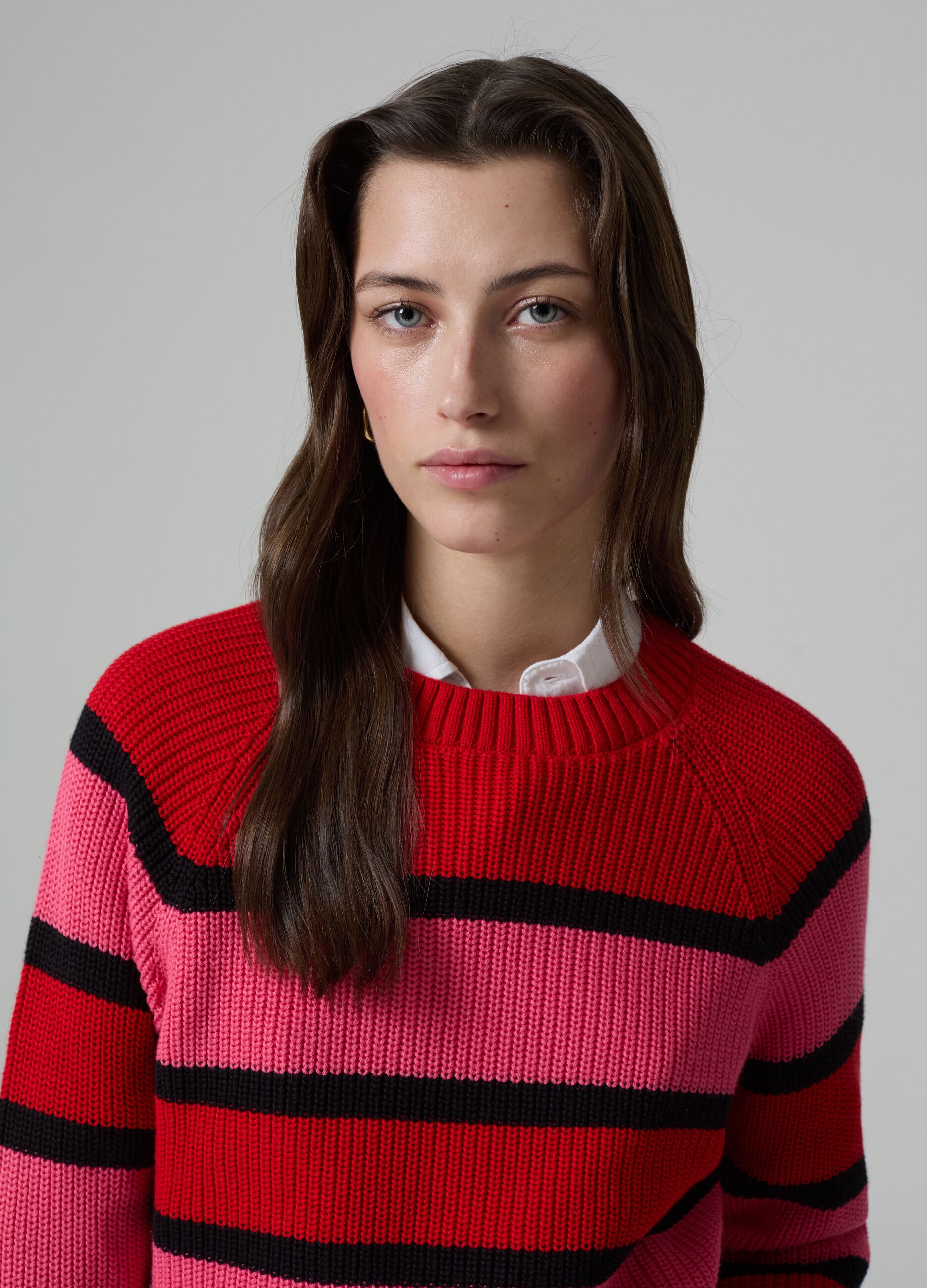 Striped pullover with raglan sleeves_2